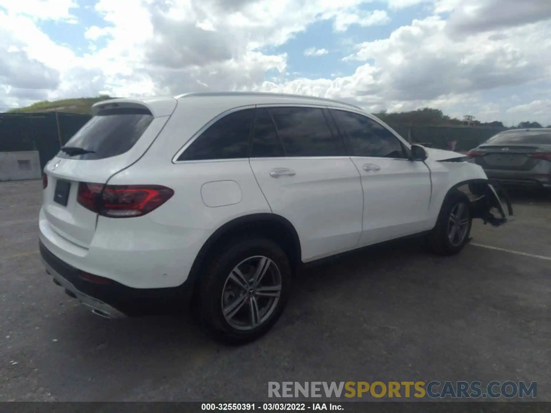 4 Фотография поврежденного автомобиля W1N0G8DB7NV346698 MERCEDES-BENZ GLC 2022