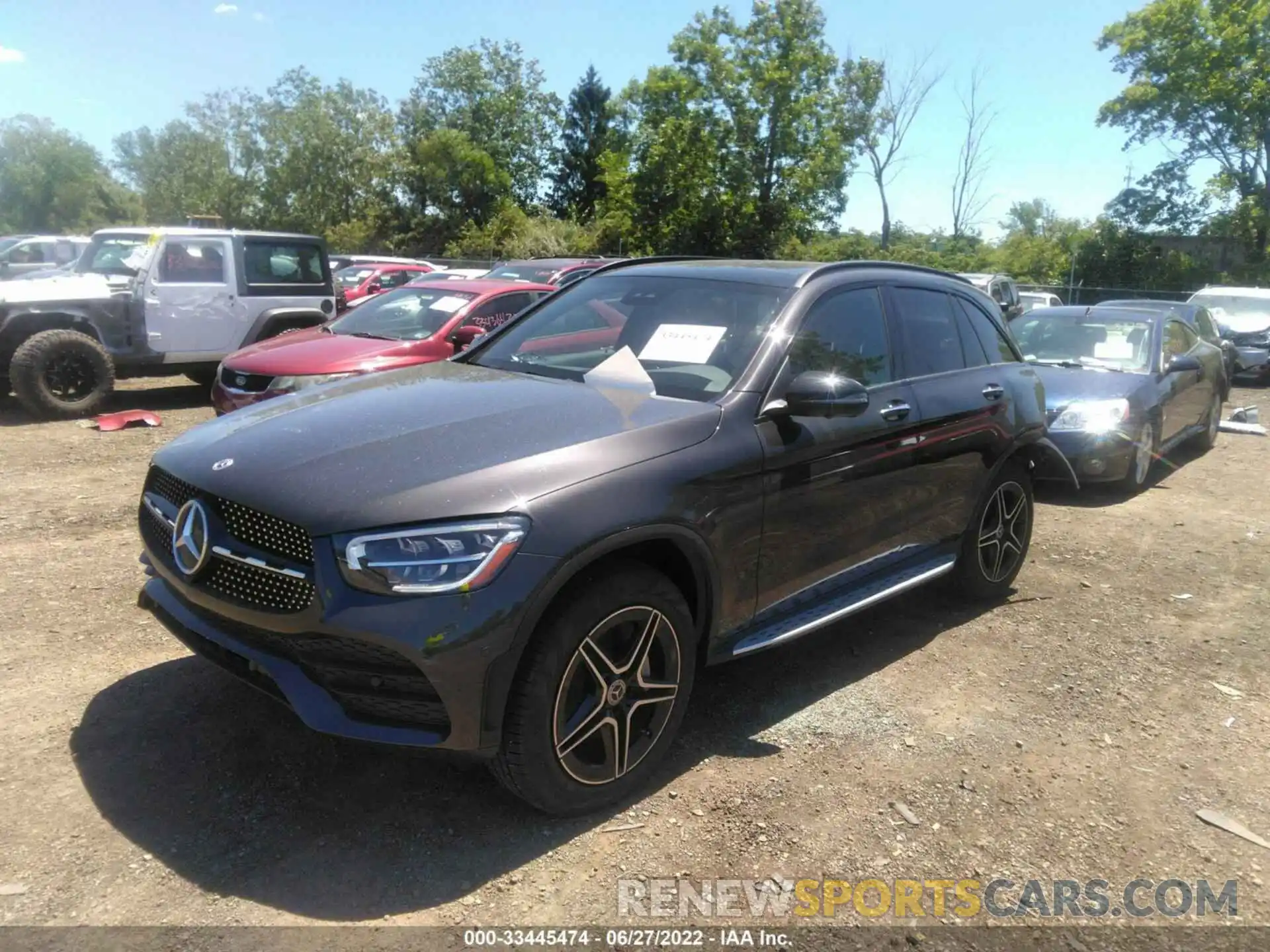 2 Photograph of a damaged car W1N0G8EB0NV345598 MERCEDES-BENZ GLC 2022