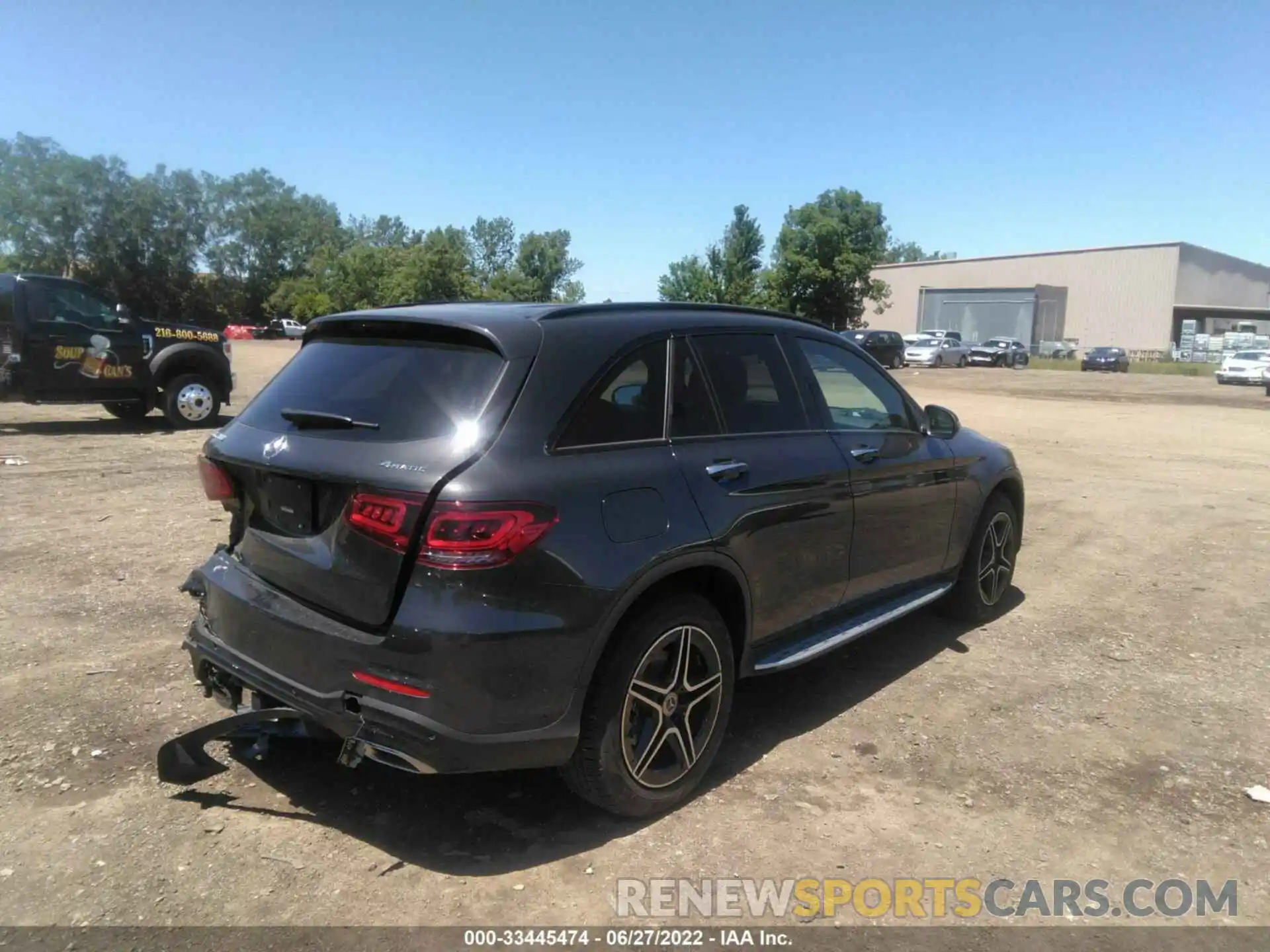 4 Photograph of a damaged car W1N0G8EB0NV345598 MERCEDES-BENZ GLC 2022