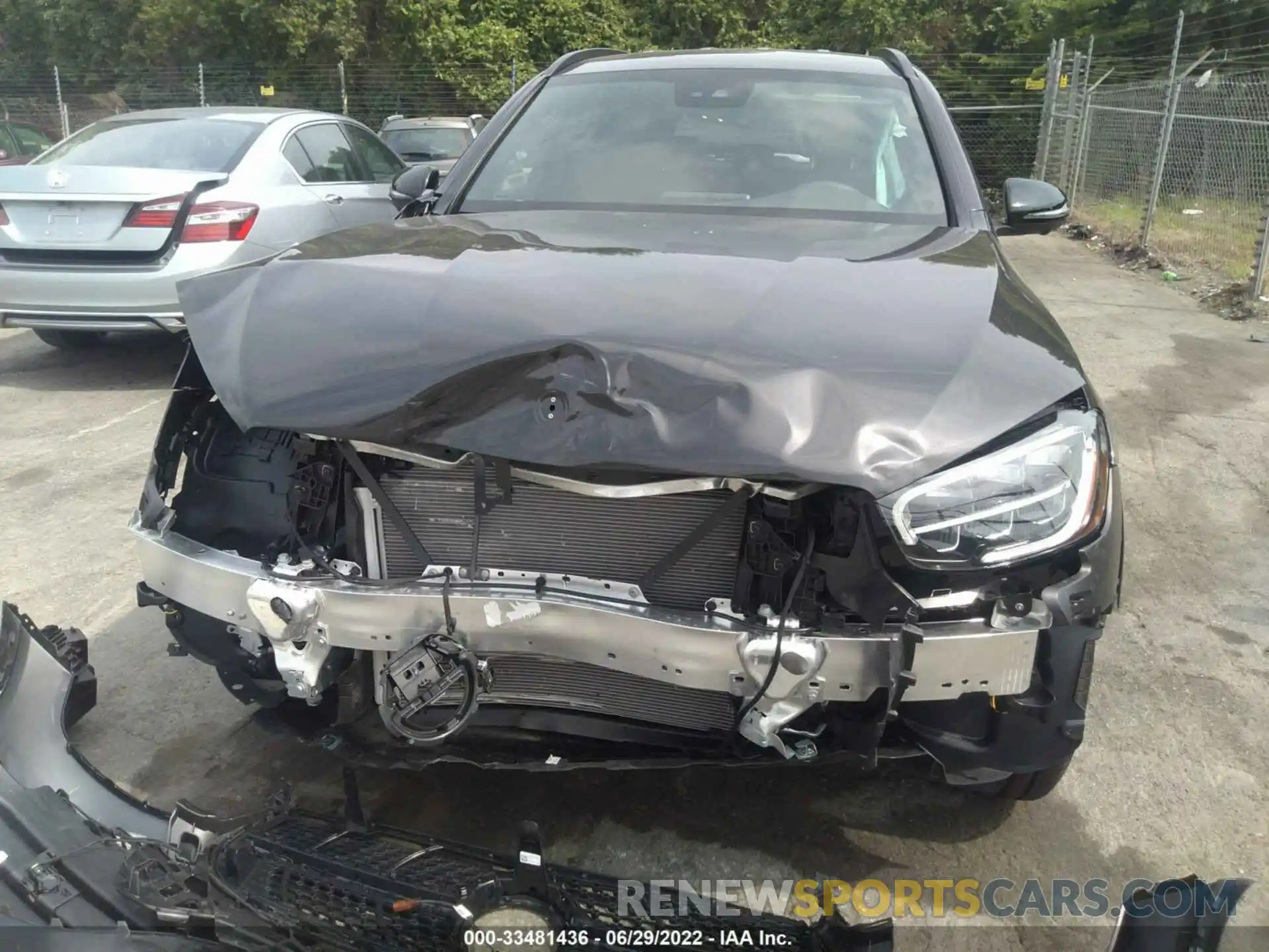 6 Photograph of a damaged car W1N0G8EB1NV362555 MERCEDES-BENZ GLC 2022