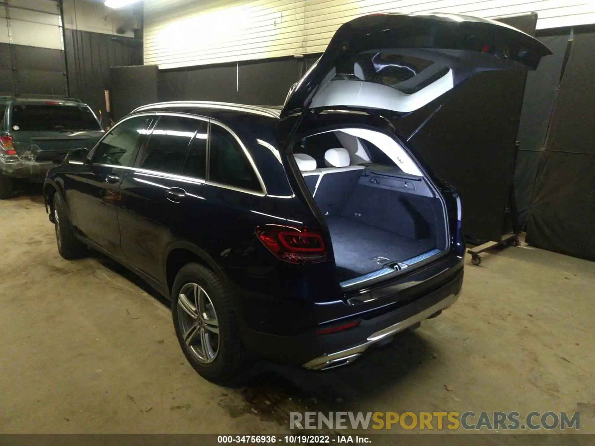 3 Photograph of a damaged car W1N0G8EB4NG046183 MERCEDES-BENZ GLC 2022