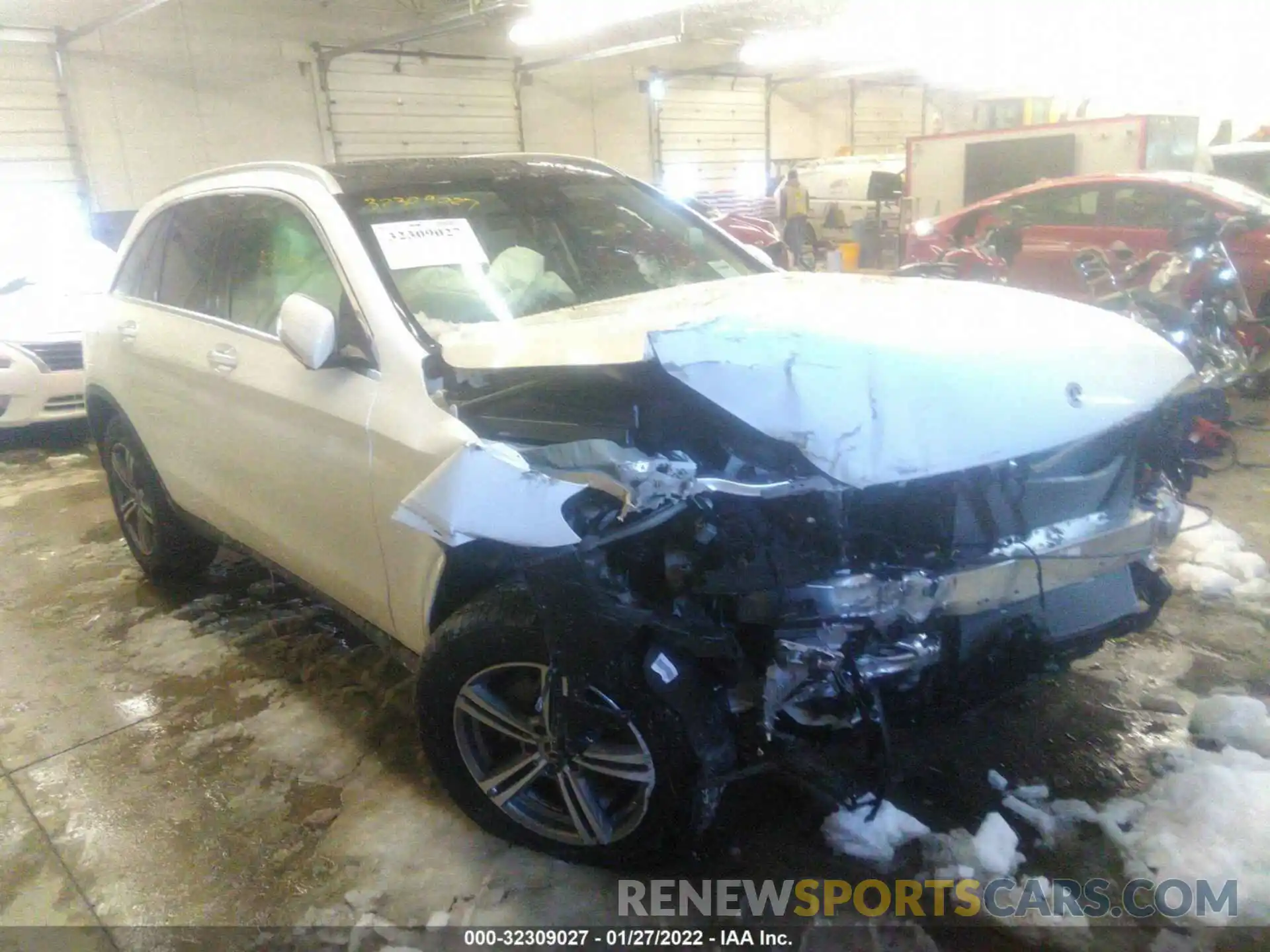 1 Photograph of a damaged car W1N0G8EB7NV339068 MERCEDES-BENZ GLC 2022