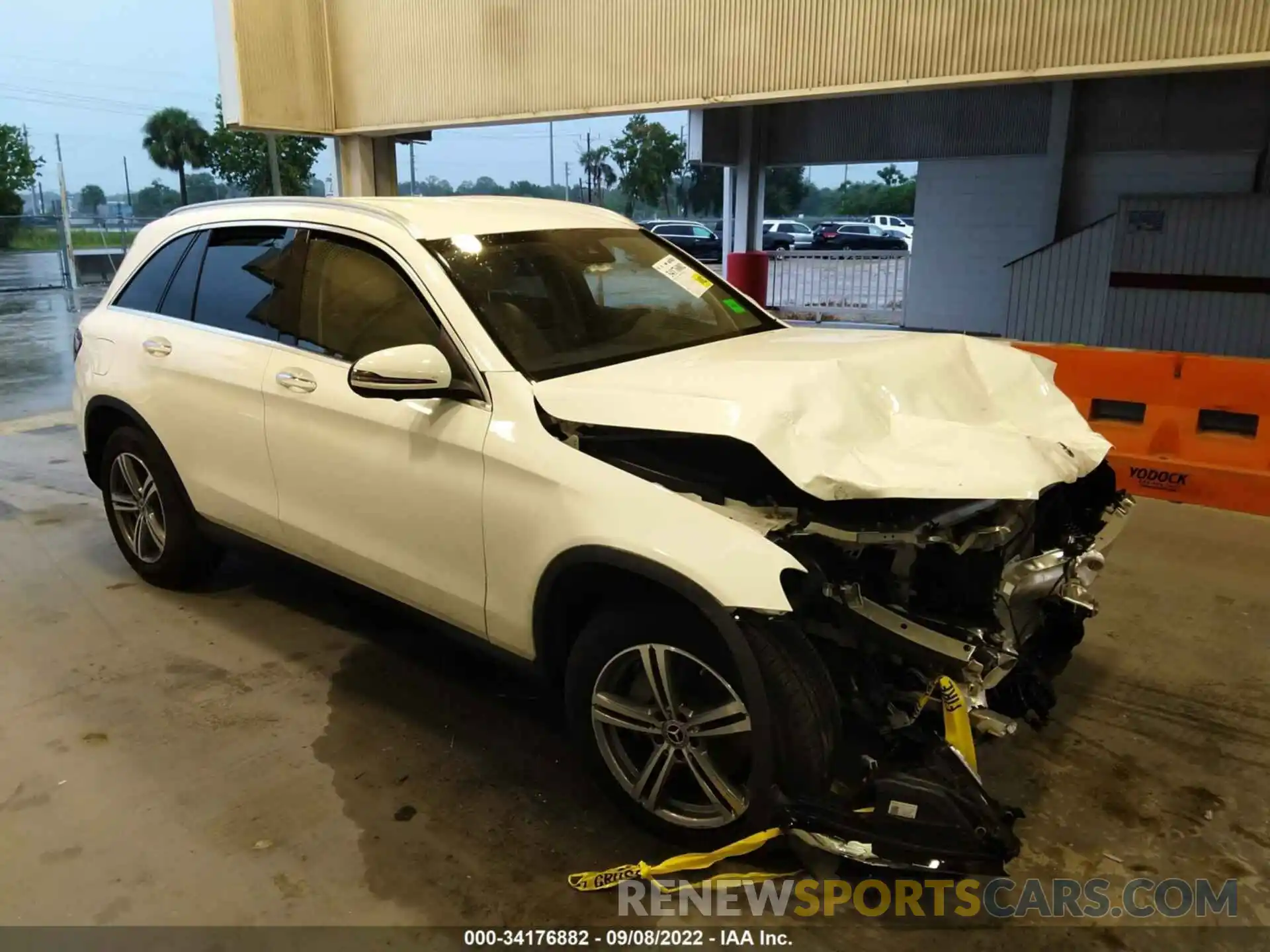 1 Photograph of a damaged car W1N0G8EB7NV383409 MERCEDES-BENZ GLC 2022