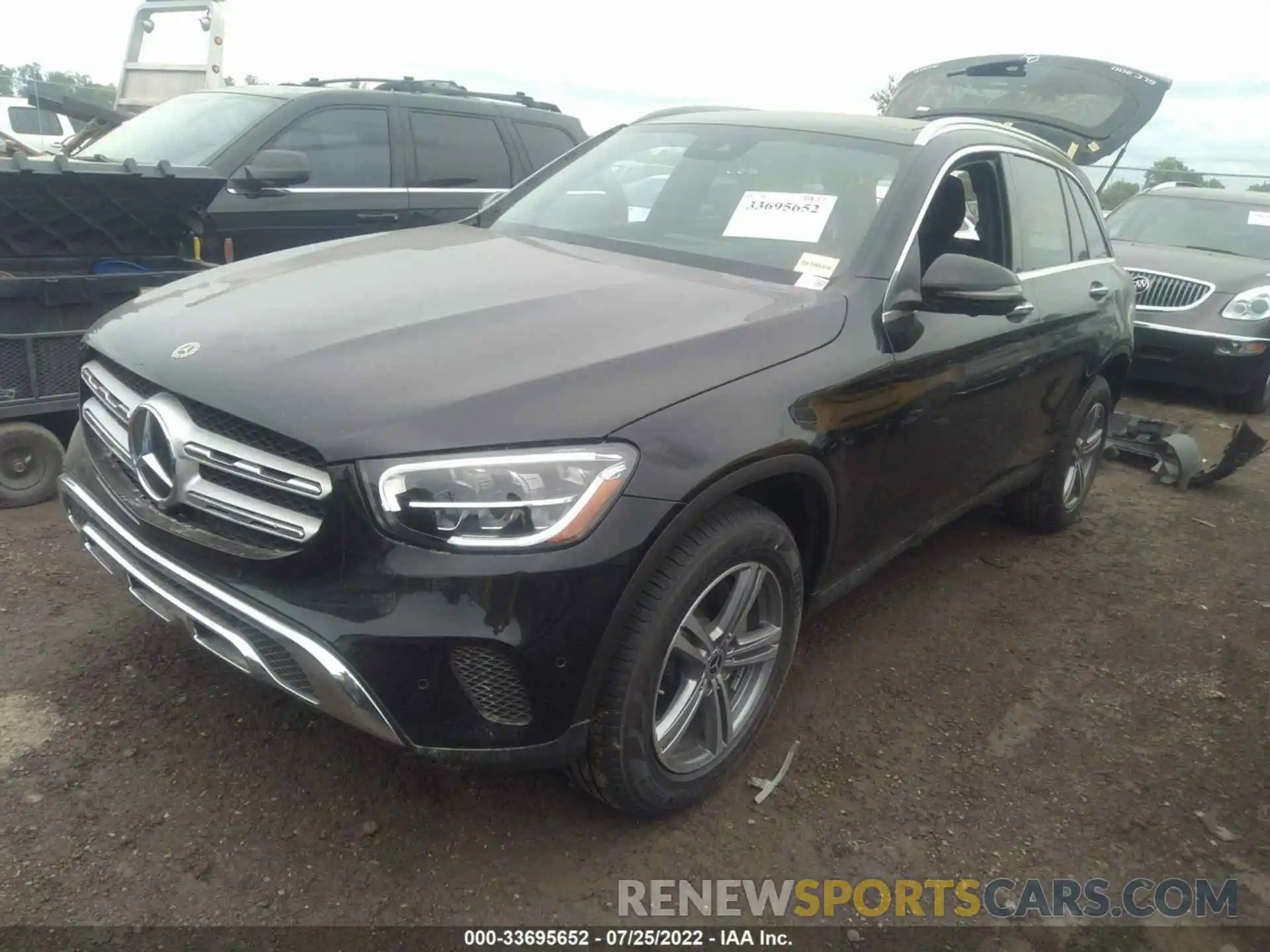 2 Photograph of a damaged car W1N0G8EB9NV342148 MERCEDES-BENZ GLC 2022