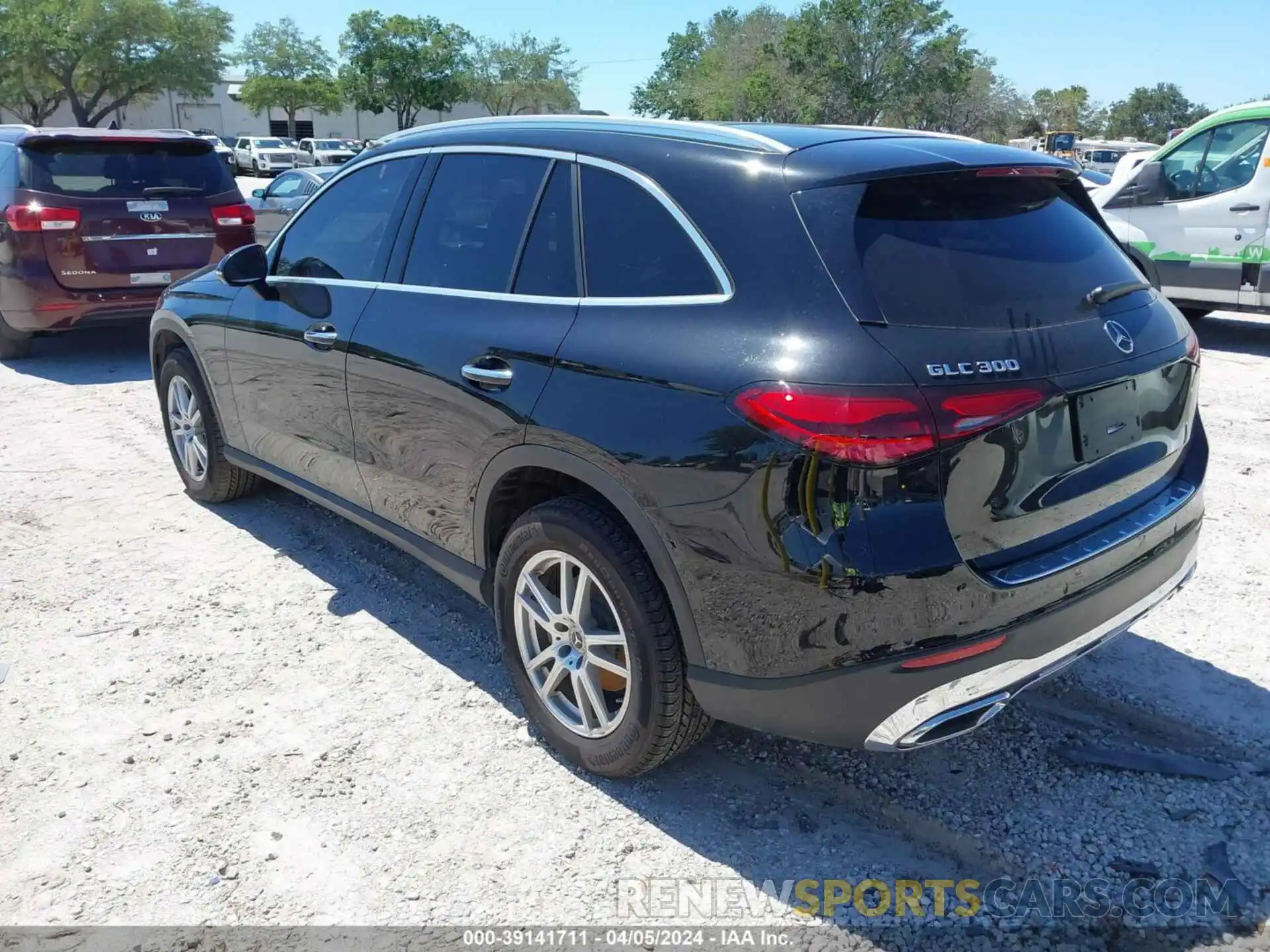 3 Photograph of a damaged car W1NKM4GB5PU022146 MERCEDES-BENZ GLC 2023