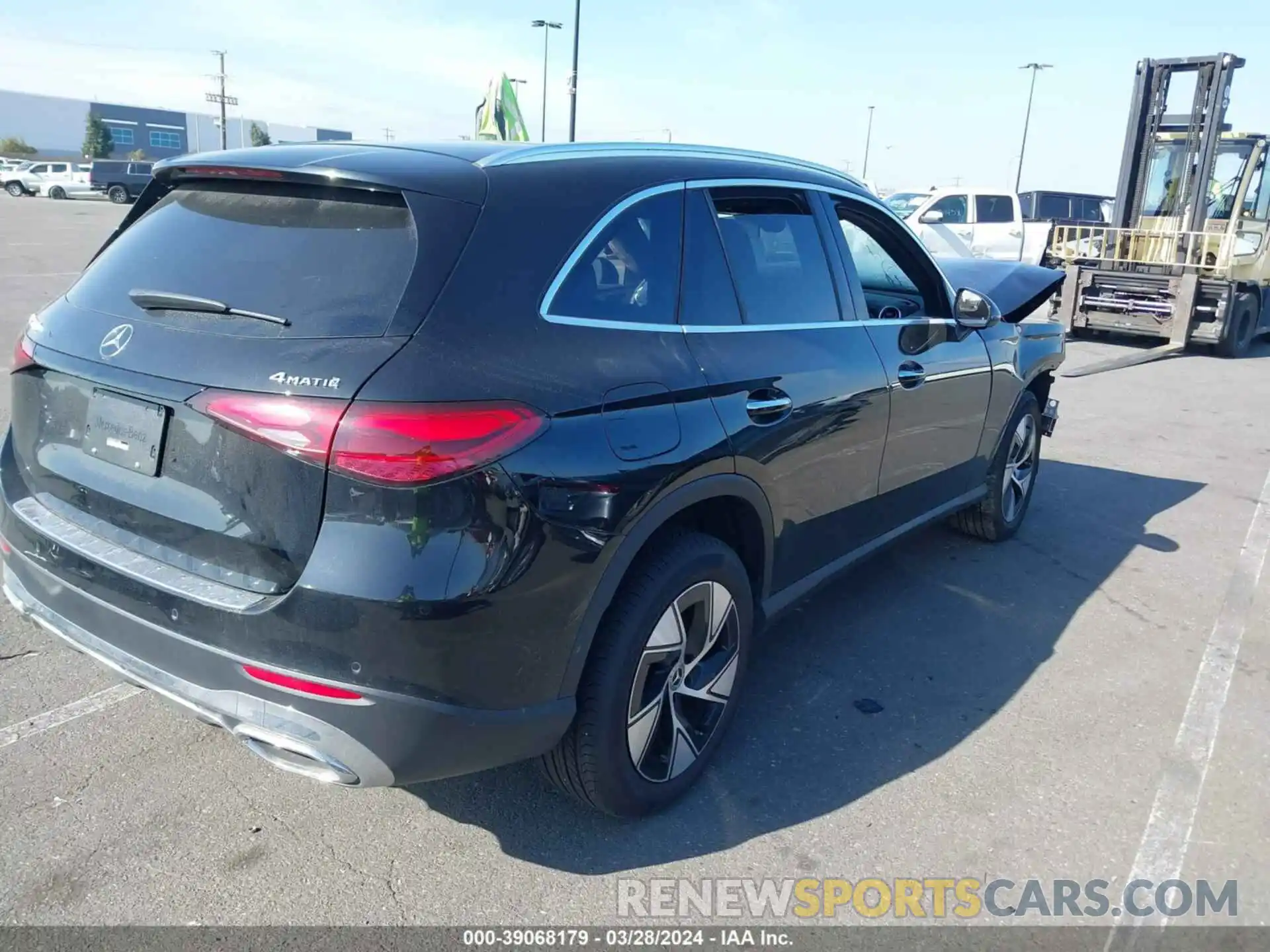 4 Фотография поврежденного автомобиля W1NKM4HB4RF100986 MERCEDES-BENZ GLC 2024