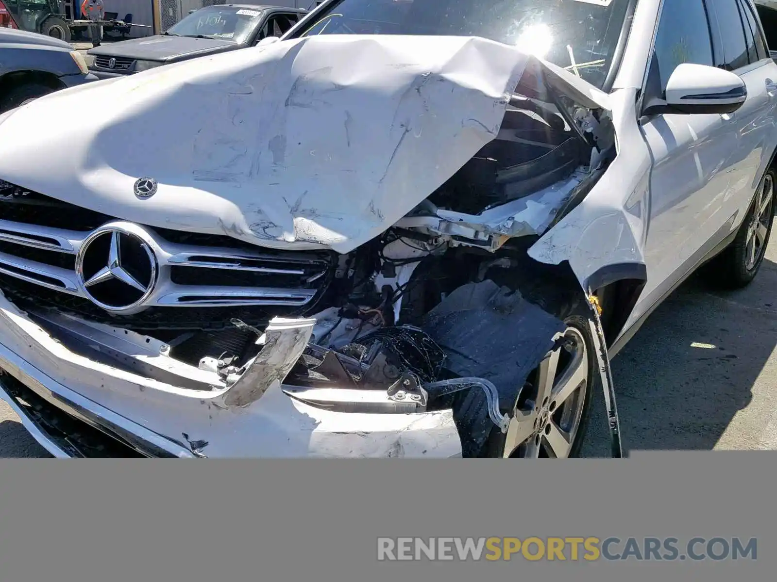 9 Photograph of a damaged car WDC0G4JB0KV118245 MERCEDES-BENZ GLC 300 2019