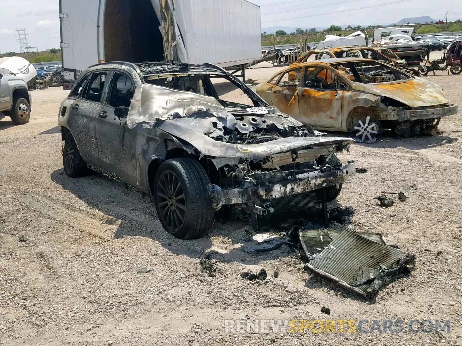 1 Photograph of a damaged car WDC0G4JB0KV178316 MERCEDES-BENZ GLC 300 2019