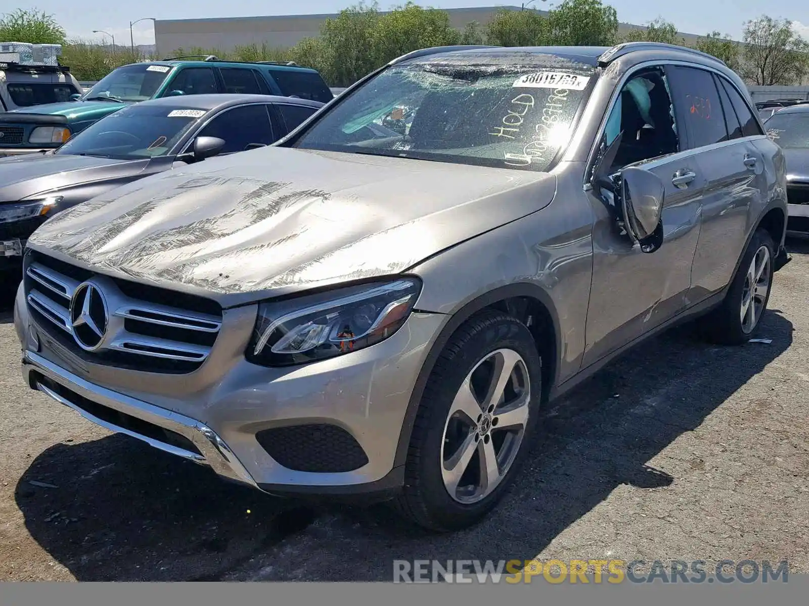 2 Photograph of a damaged car WDC0G4JB1KF593512 MERCEDES-BENZ GLC 300 2019