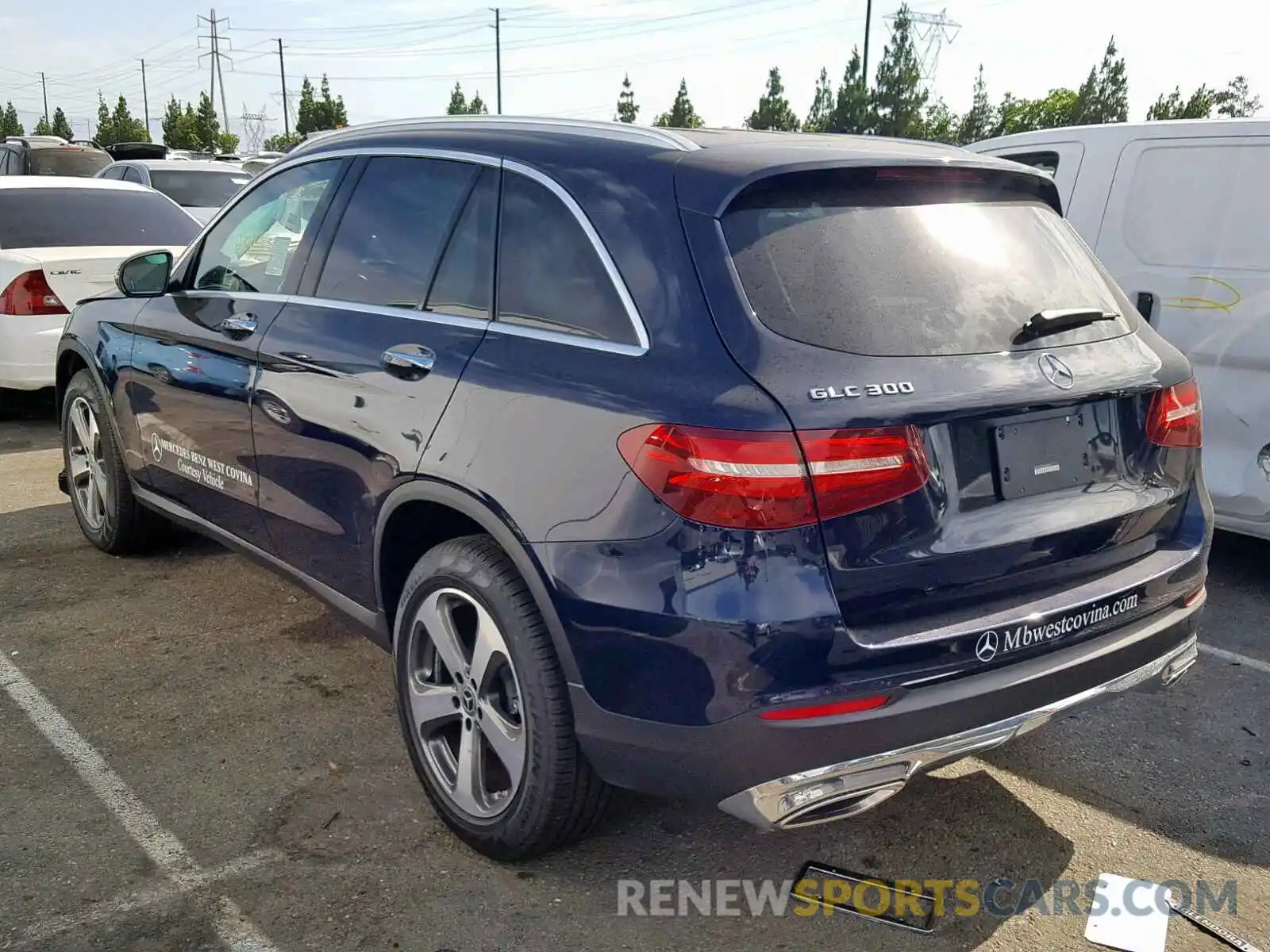 3 Photograph of a damaged car WDC0G4JB2KF609040 MERCEDES-BENZ GLC 300 2019