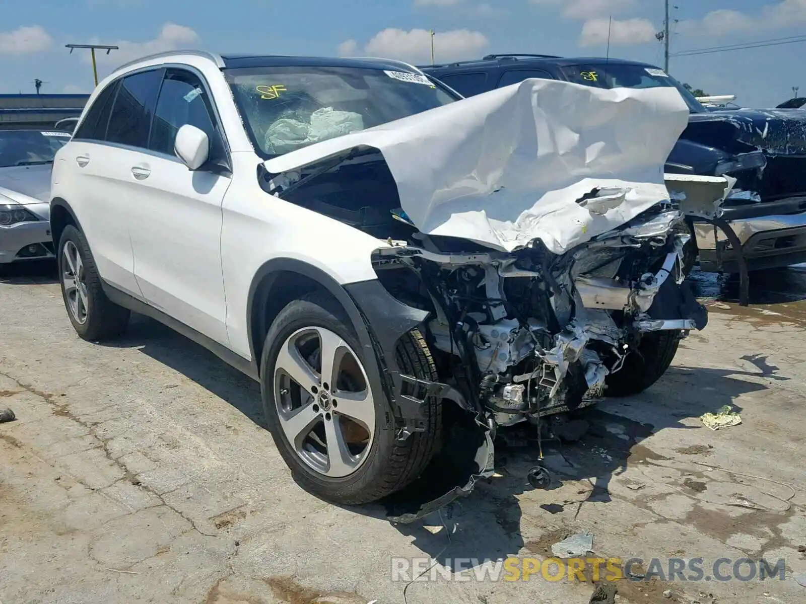 1 Photograph of a damaged car WDC0G4JB2KV127609 MERCEDES-BENZ GLC 300 2019