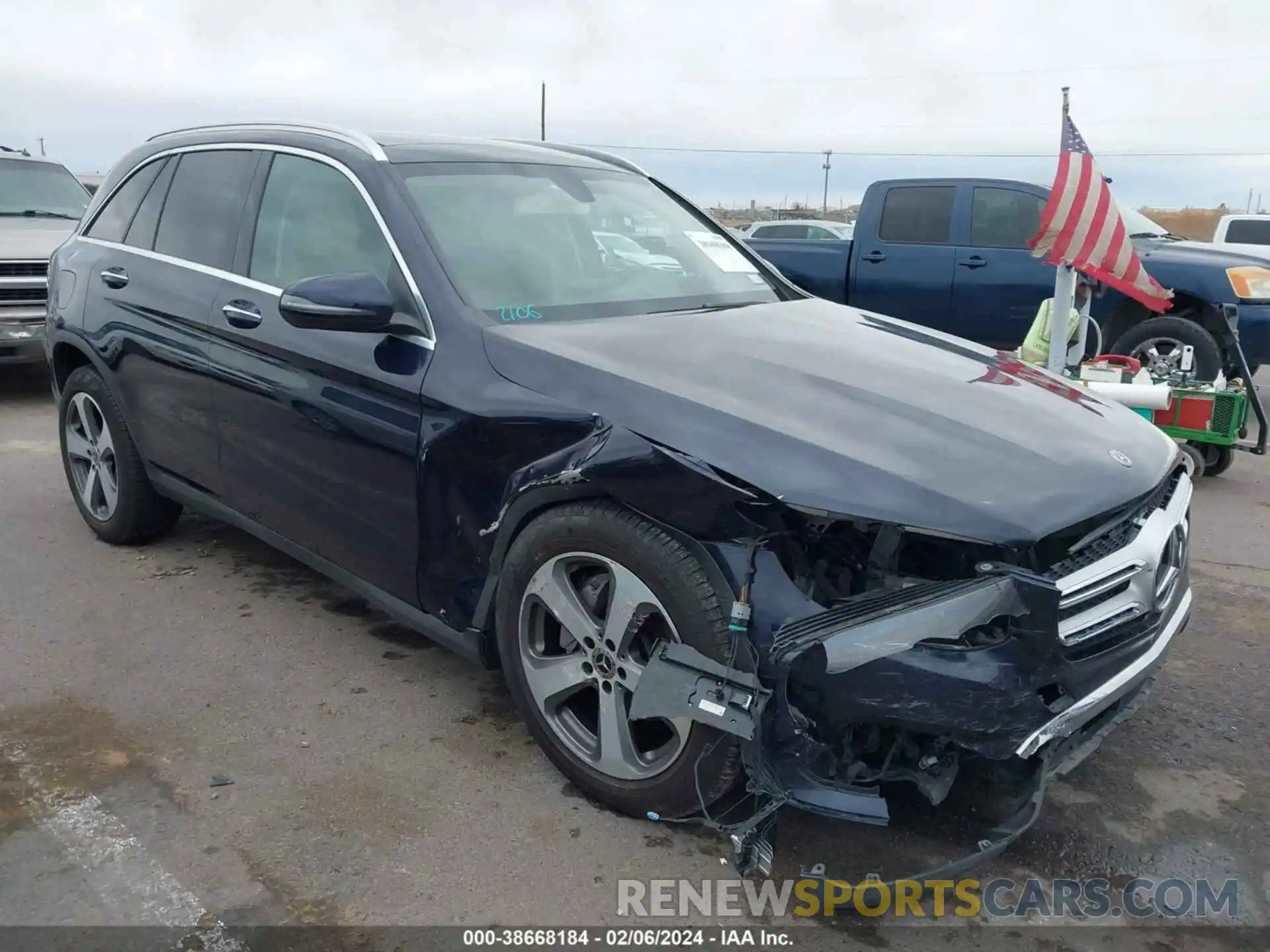 1 Photograph of a damaged car WDC0G4JB2KV138691 MERCEDES-BENZ GLC 300 2019