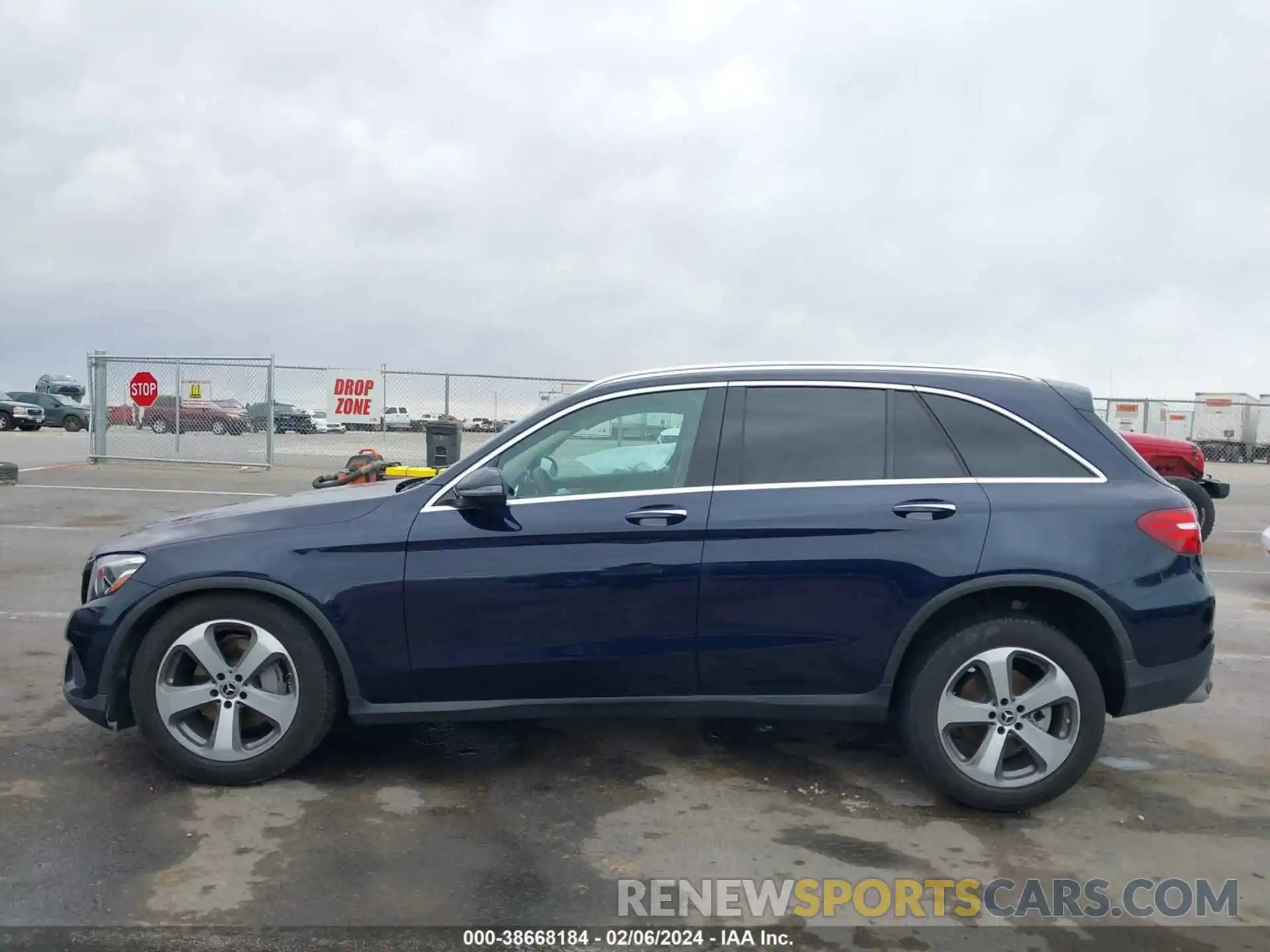 14 Photograph of a damaged car WDC0G4JB2KV138691 MERCEDES-BENZ GLC 300 2019