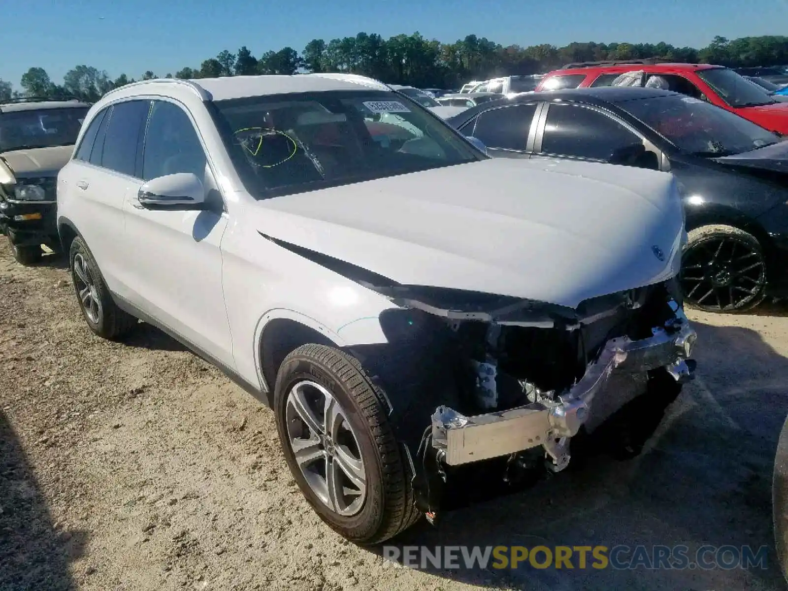 1 Photograph of a damaged car WDC0G4JB2KV161517 MERCEDES-BENZ GLC 300 2019