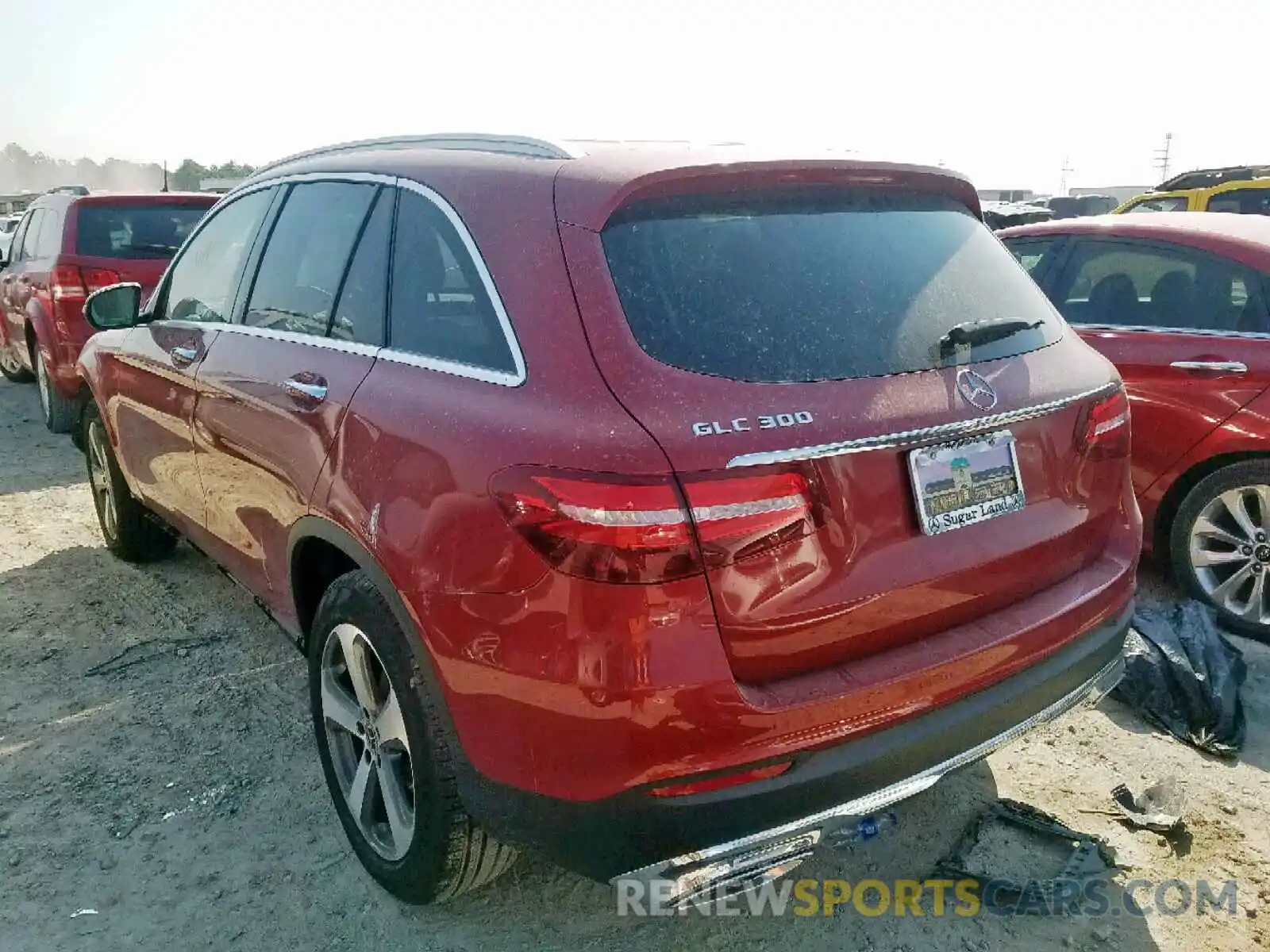 3 Photograph of a damaged car WDC0G4JB3KF592071 MERCEDES-BENZ GLC 300 2019