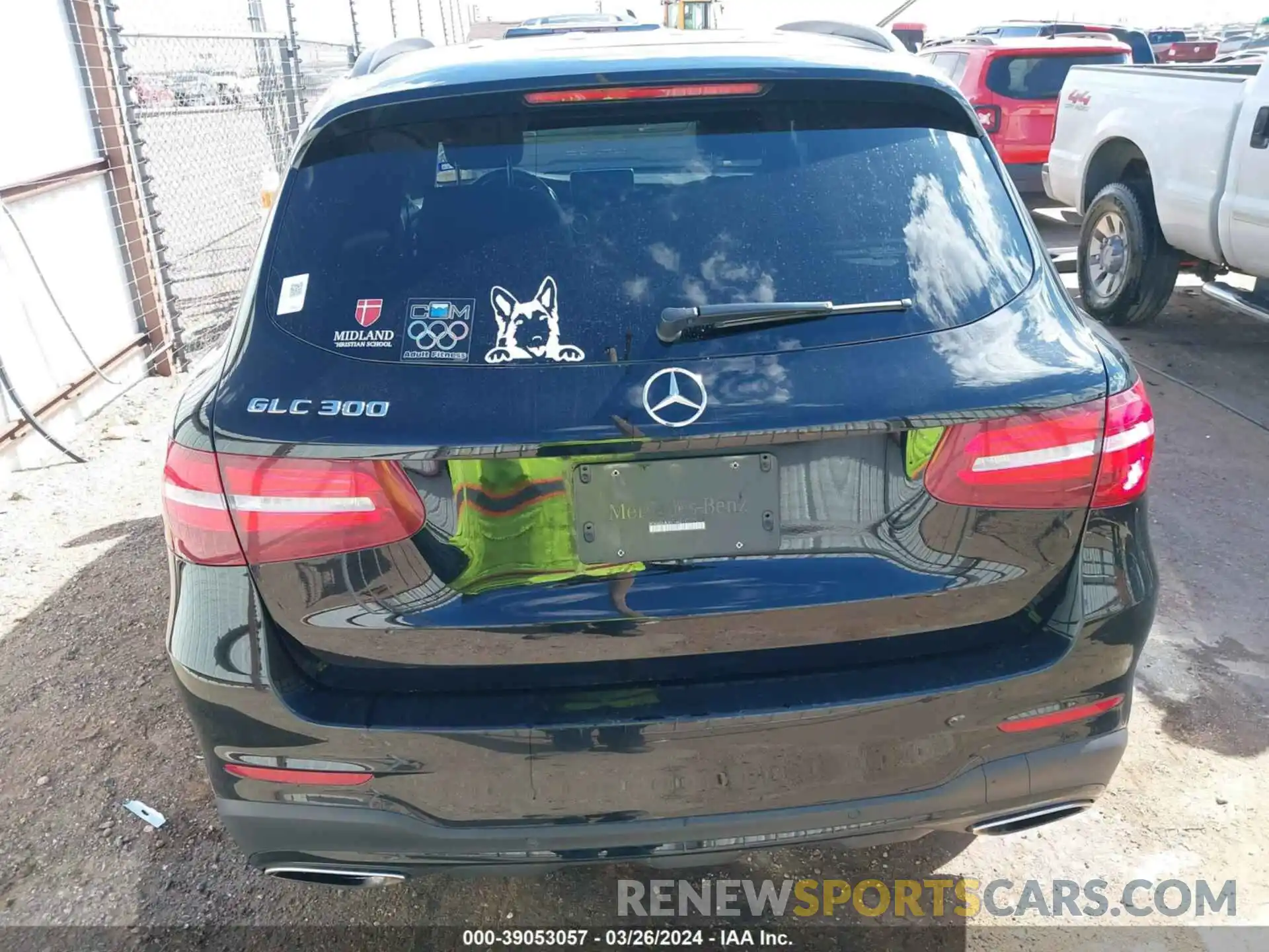 16 Photograph of a damaged car WDC0G4JB3KV144211 MERCEDES-BENZ GLC 300 2019