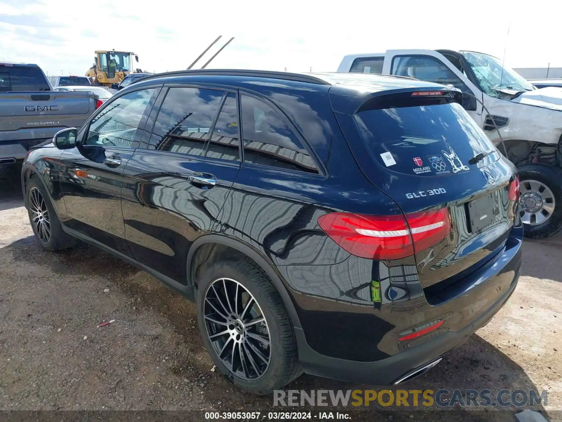 3 Photograph of a damaged car WDC0G4JB3KV144211 MERCEDES-BENZ GLC 300 2019