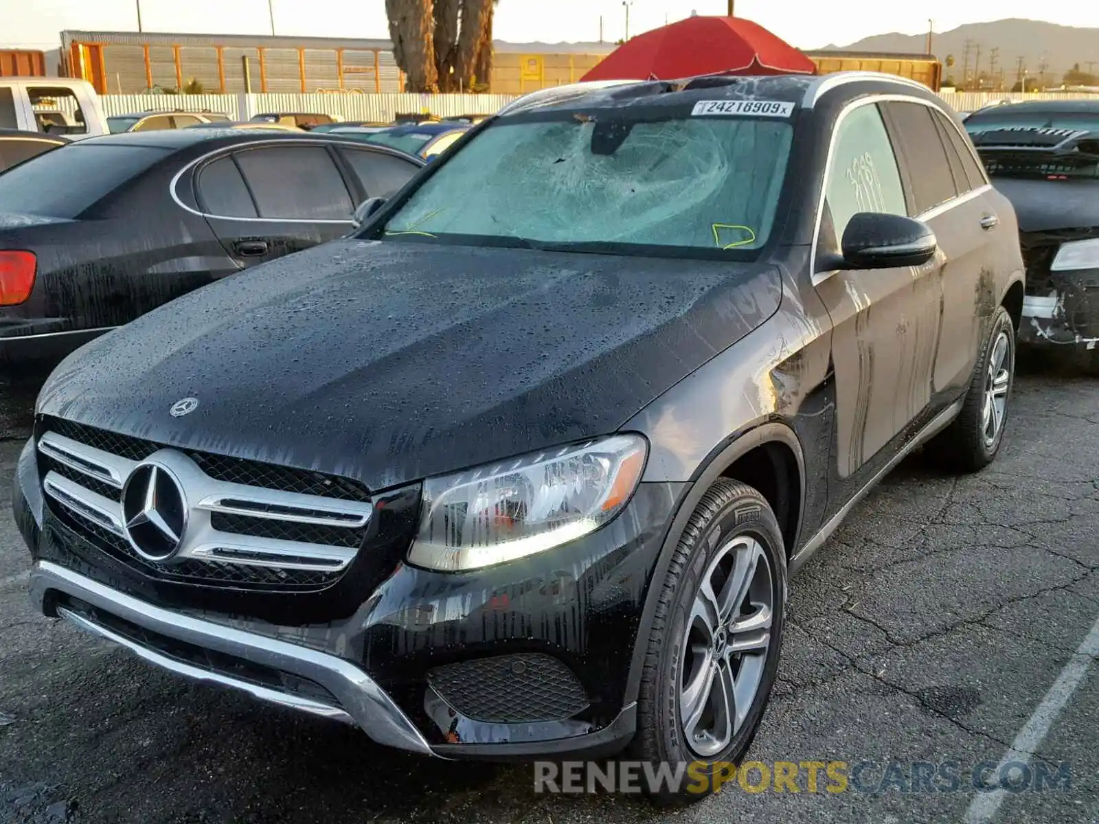 2 Photograph of a damaged car WDC0G4JB4KV128518 MERCEDES-BENZ GLC 300 2019