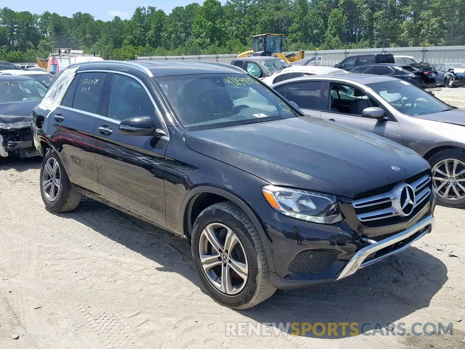 1 Photograph of a damaged car WDC0G4JB4KV144041 MERCEDES-BENZ GLC 300 2019