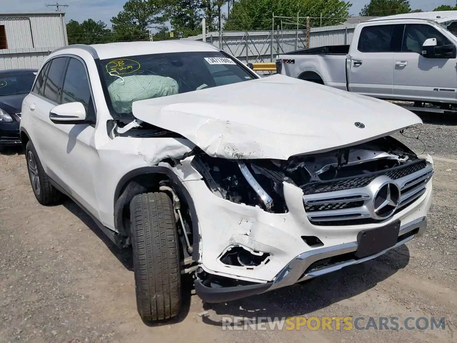 1 Photograph of a damaged car WDC0G4JB4KV146369 MERCEDES-BENZ GLC 300 2019