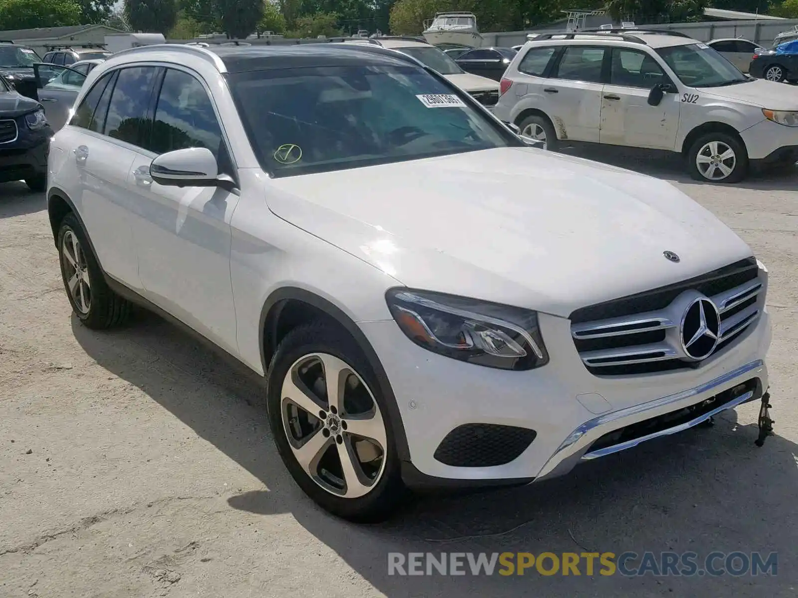 1 Photograph of a damaged car WDC0G4JB5KV139320 MERCEDES-BENZ GLC 300 2019