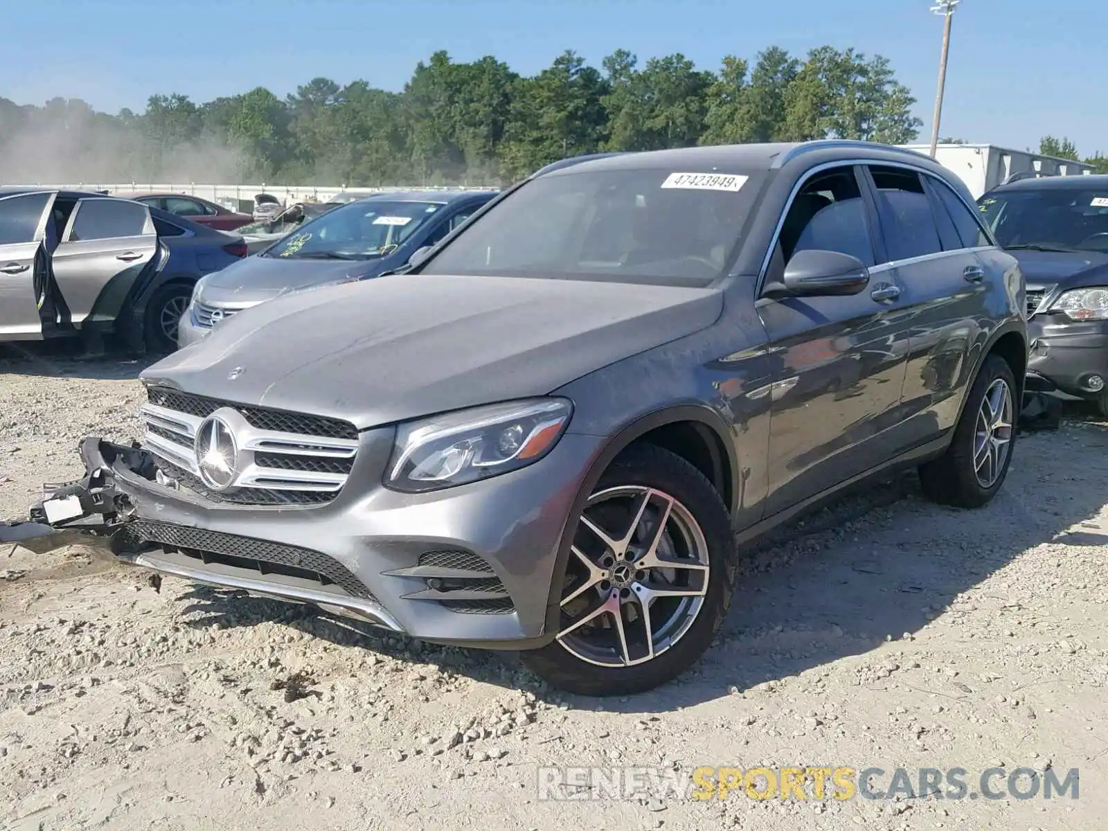 2 Photograph of a damaged car WDC0G4JB6K1002135 MERCEDES-BENZ GLC 300 2019