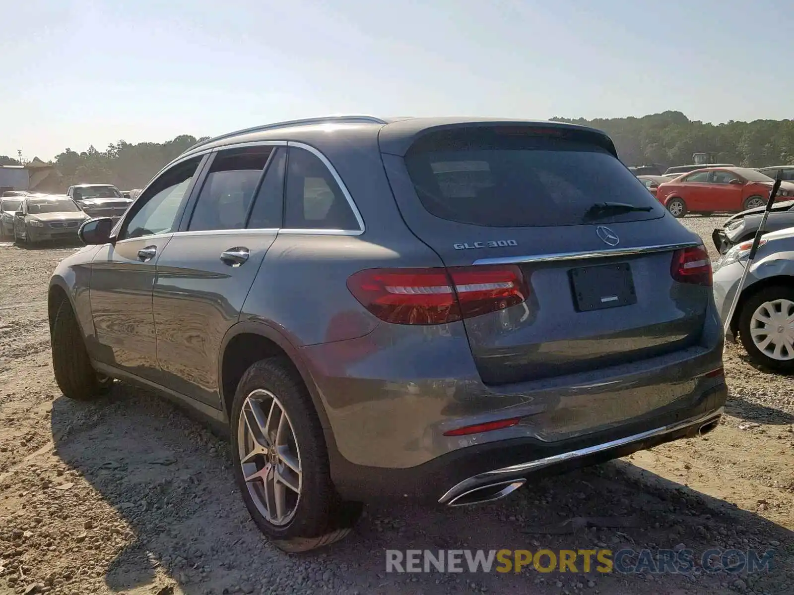 3 Photograph of a damaged car WDC0G4JB6K1002135 MERCEDES-BENZ GLC 300 2019