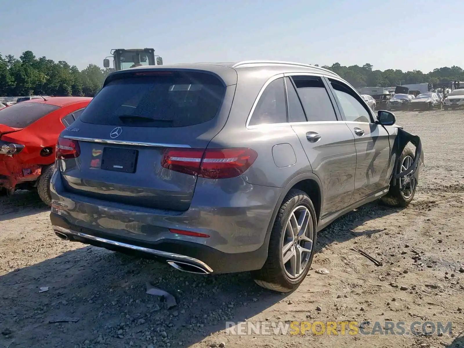 4 Фотография поврежденного автомобиля WDC0G4JB6K1002135 MERCEDES-BENZ GLC 300 2019