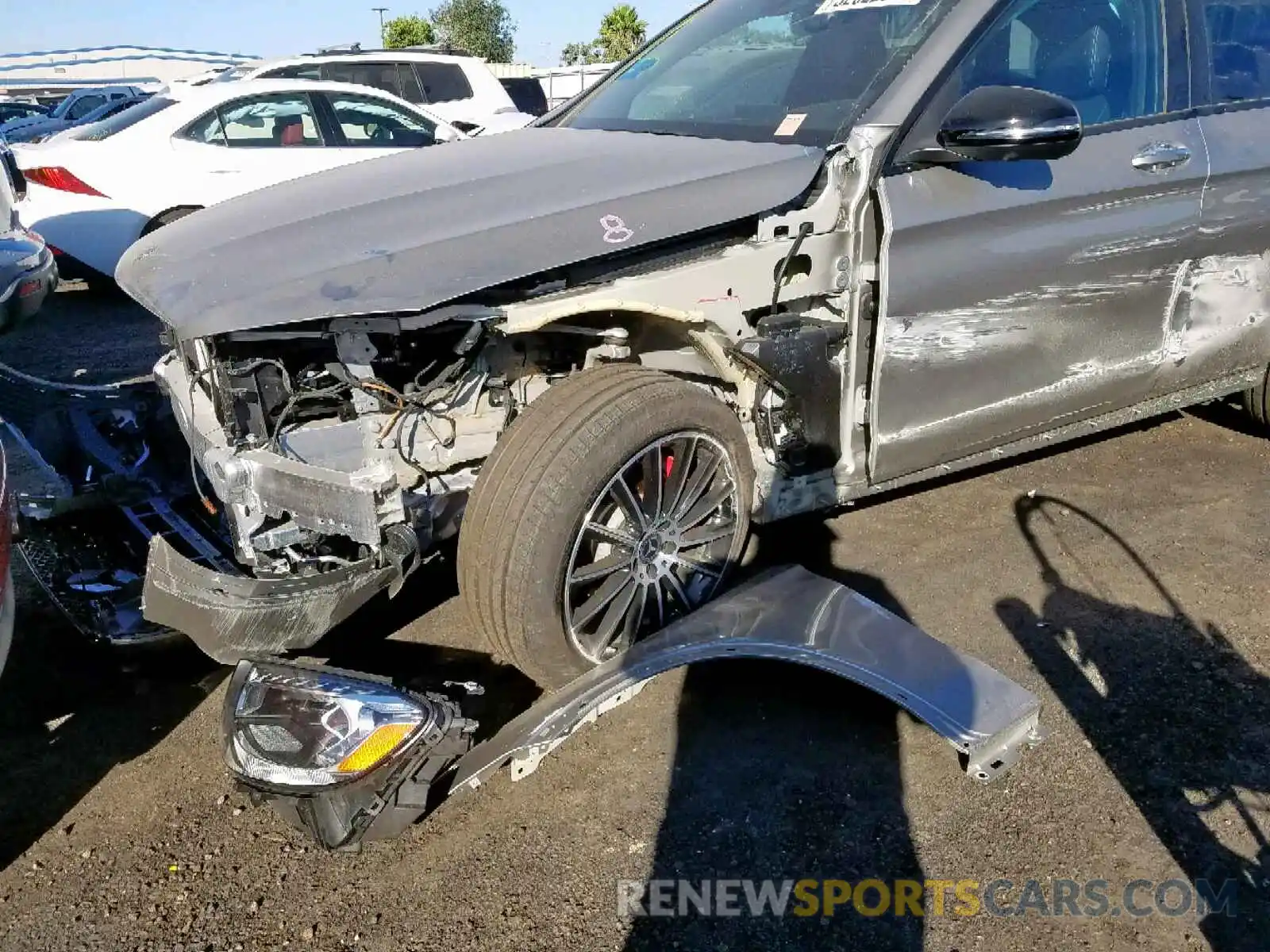 9 Photograph of a damaged car WDC0G4JB6KV123997 MERCEDES-BENZ GLC 300 2019
