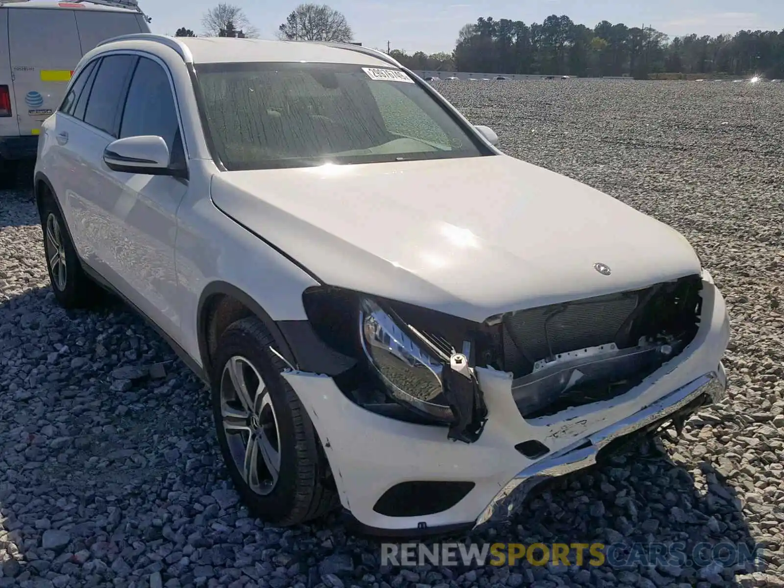 1 Photograph of a damaged car WDC0G4JB6KV127452 MERCEDES-BENZ GLC 300 2019