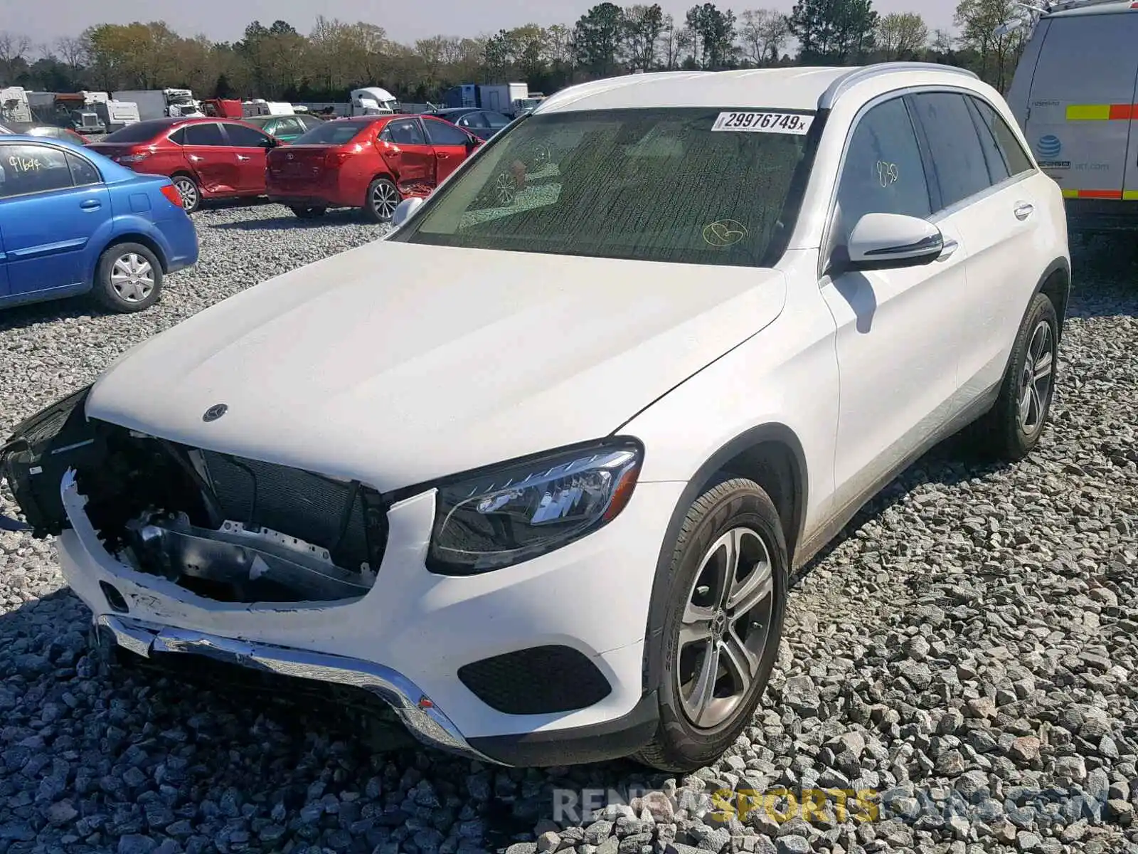 2 Photograph of a damaged car WDC0G4JB6KV127452 MERCEDES-BENZ GLC 300 2019