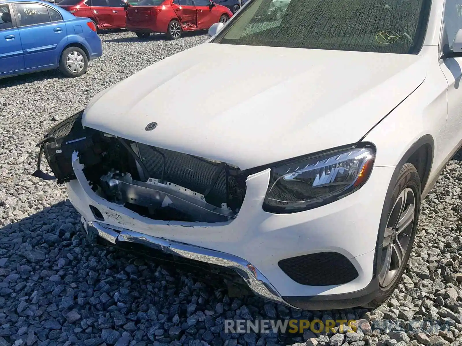 9 Photograph of a damaged car WDC0G4JB6KV127452 MERCEDES-BENZ GLC 300 2019