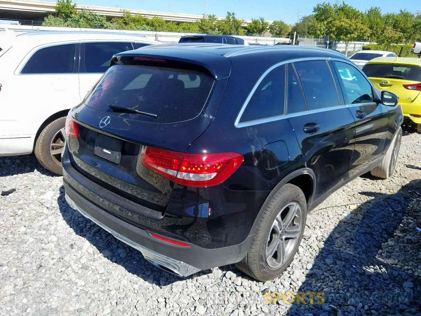 4 Фотография поврежденного автомобиля WDC0G4JB6KV160080 MERCEDES-BENZ GLC 300 2019