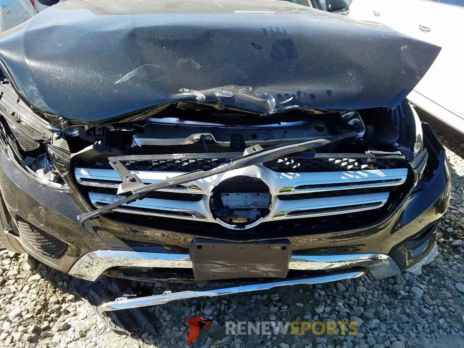 9 Photograph of a damaged car WDC0G4JB6KV160080 MERCEDES-BENZ GLC 300 2019