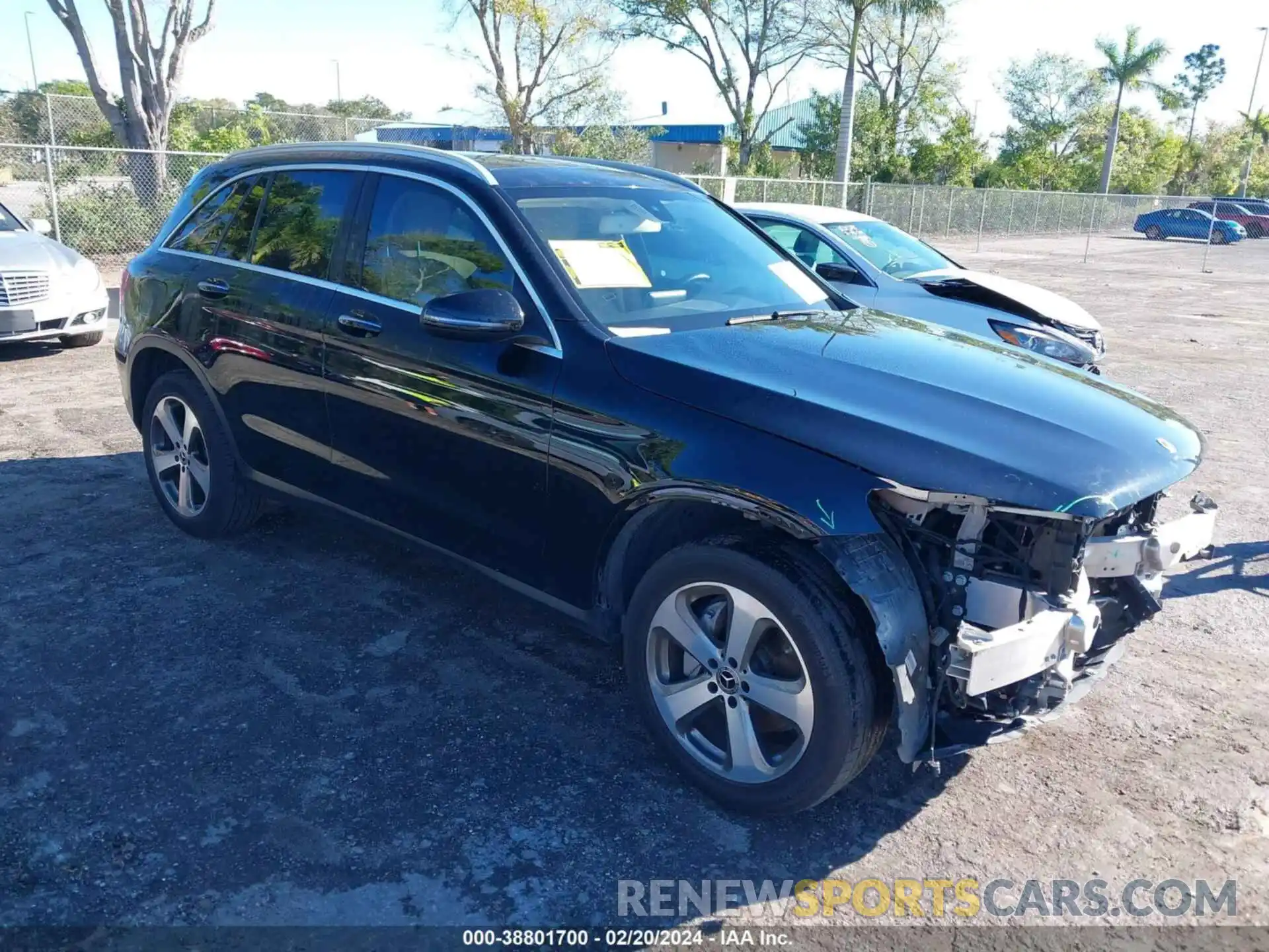 1 Photograph of a damaged car WDC0G4JB7KF572096 MERCEDES-BENZ GLC 300 2019