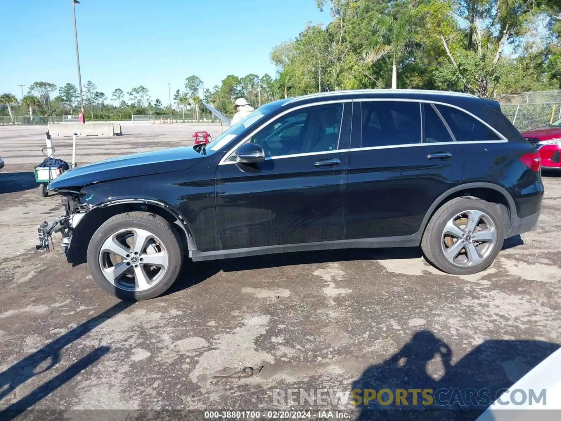 14 Photograph of a damaged car WDC0G4JB7KF572096 MERCEDES-BENZ GLC 300 2019