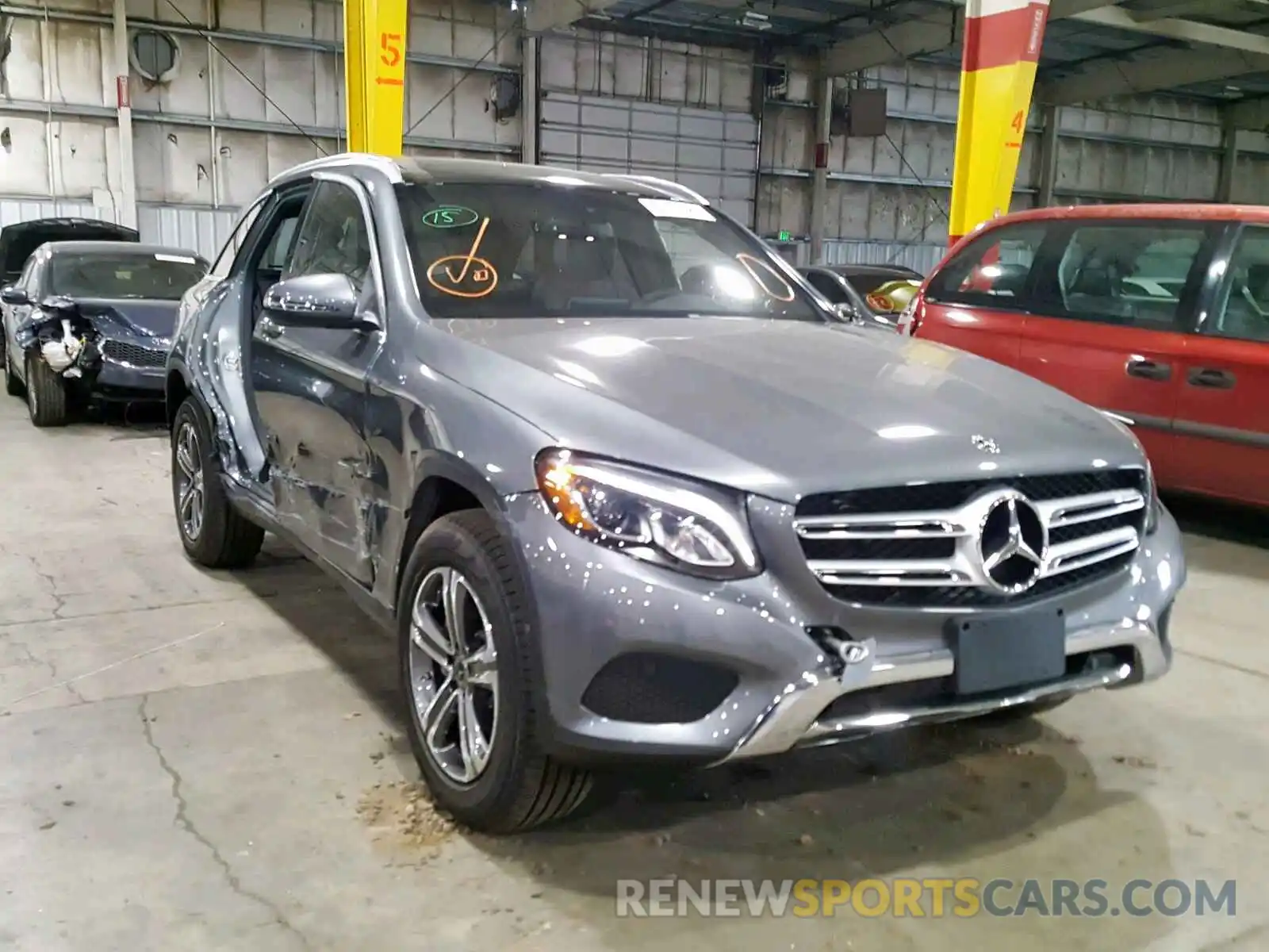 1 Photograph of a damaged car WDC0G4JB7KF612158 MERCEDES-BENZ GLC 300 2019