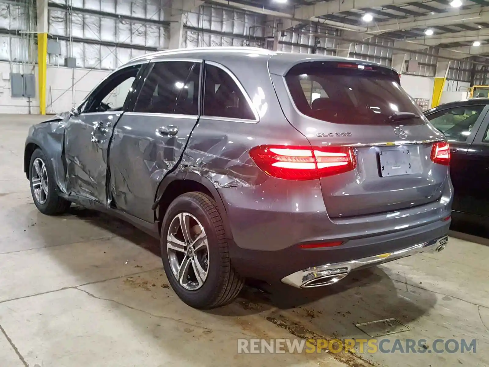 3 Photograph of a damaged car WDC0G4JB7KF612158 MERCEDES-BENZ GLC 300 2019