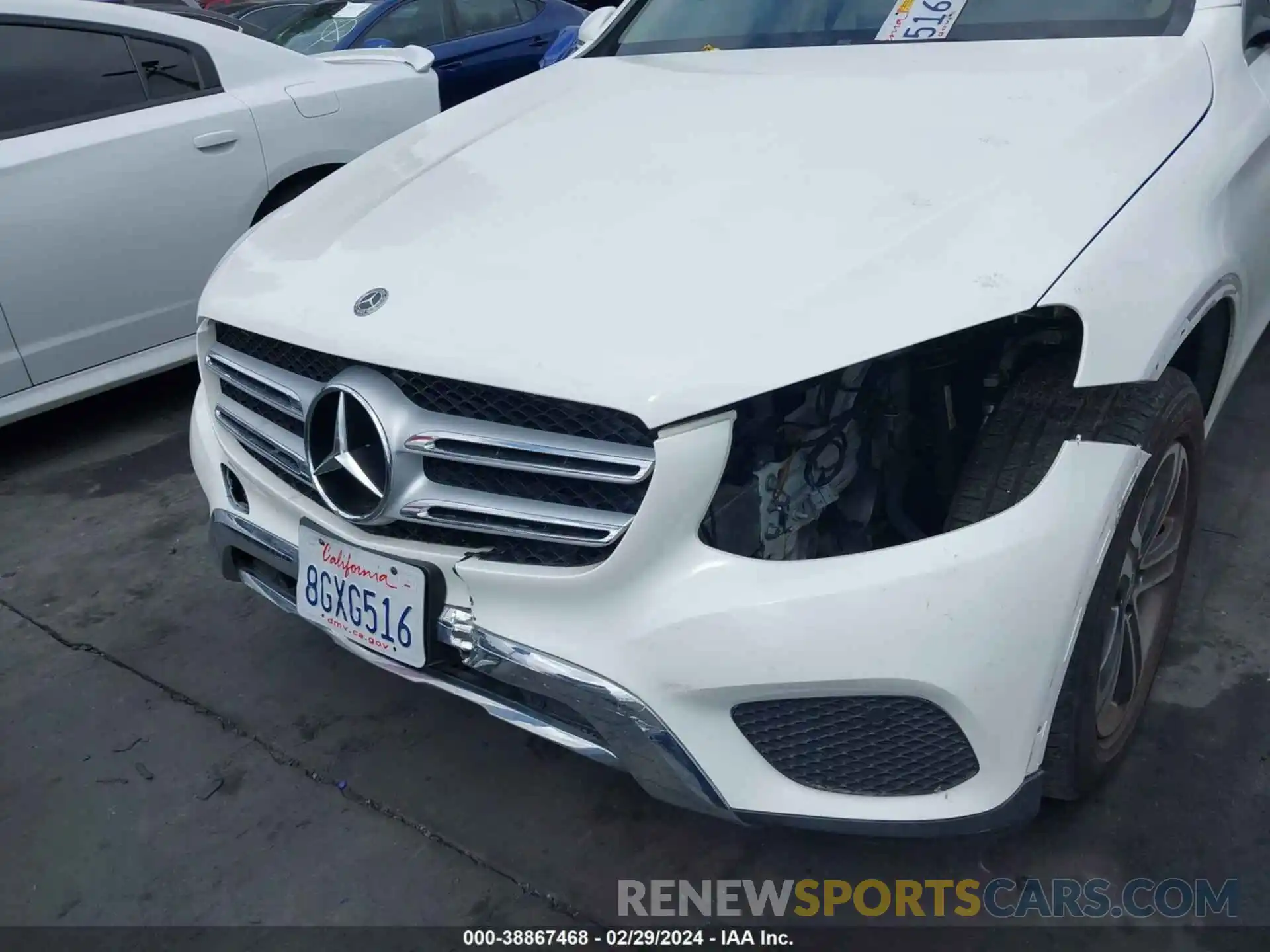 18 Photograph of a damaged car WDC0G4JB8KV151462 MERCEDES-BENZ GLC 300 2019