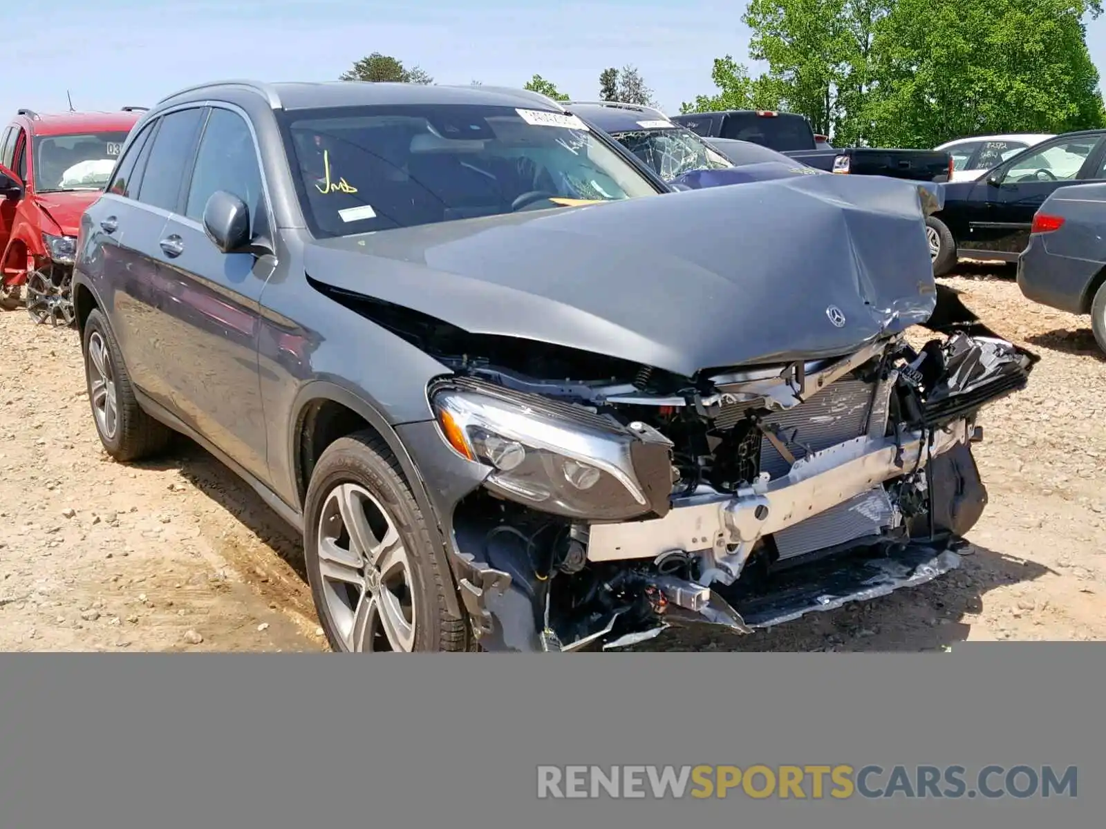 1 Photograph of a damaged car WDC0G4JB9KF592155 MERCEDES-BENZ GLC 300 2019