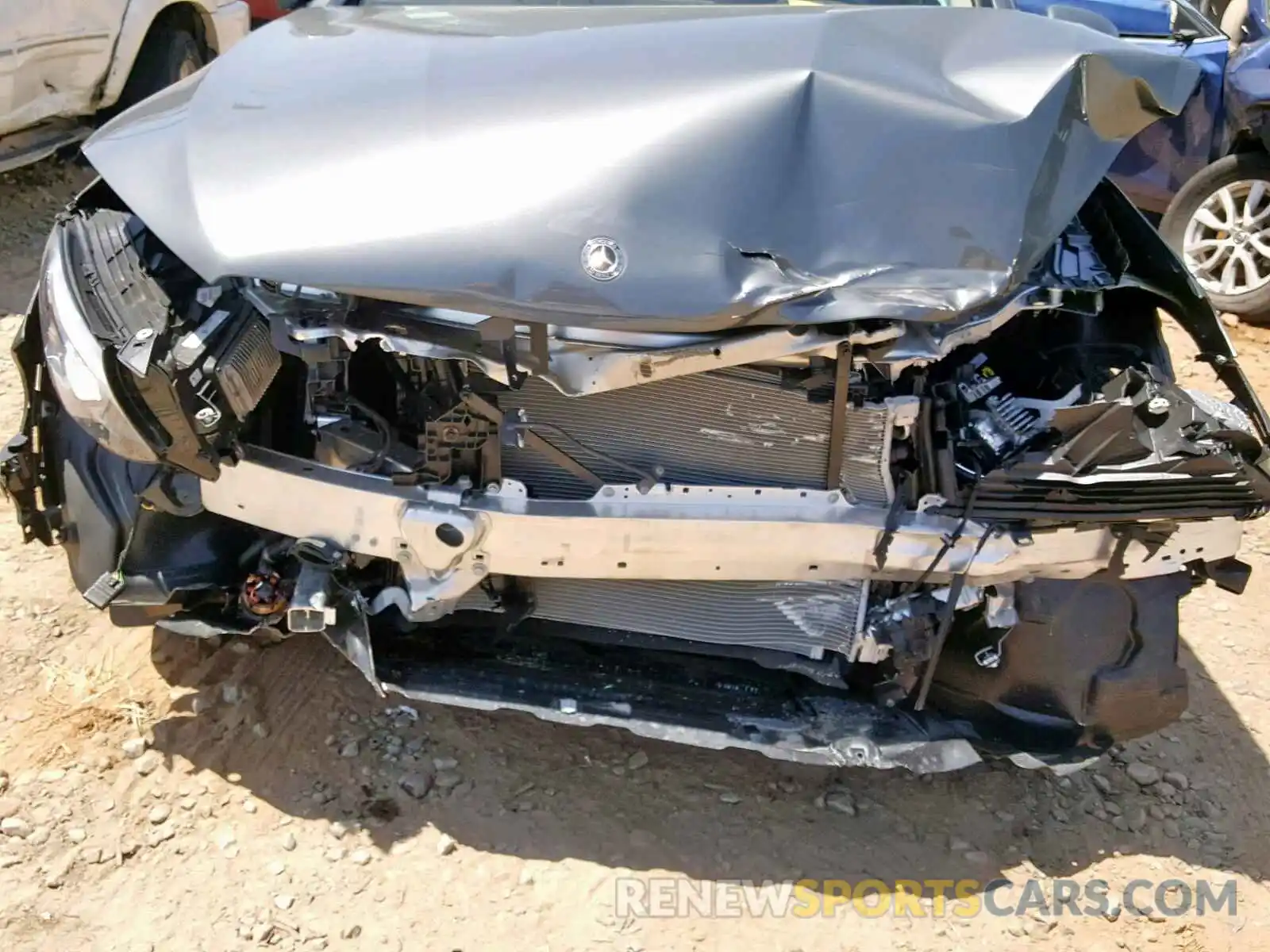 9 Photograph of a damaged car WDC0G4JB9KF592155 MERCEDES-BENZ GLC 300 2019