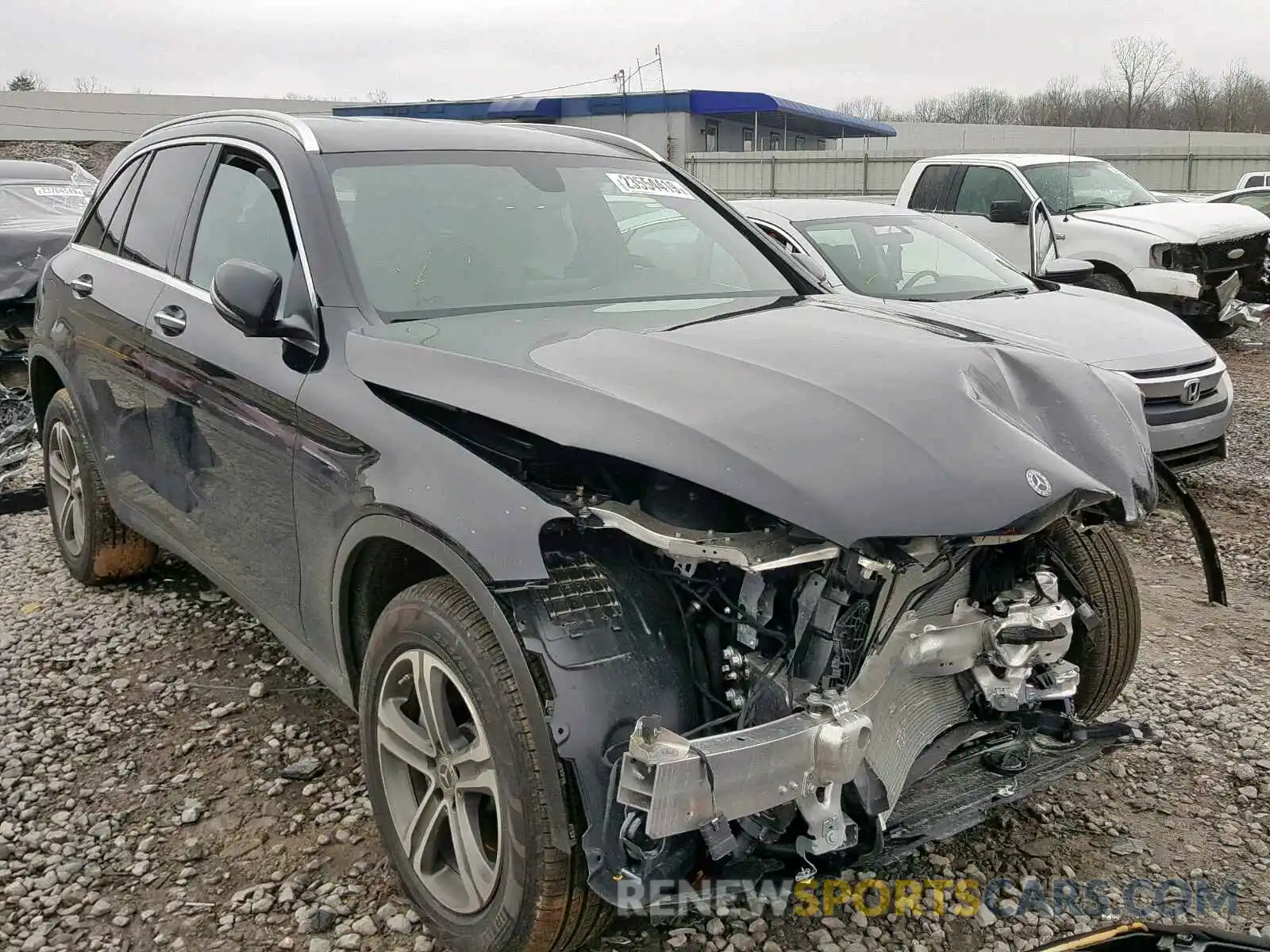 1 Photograph of a damaged car WDC0G4JBXKV133870 MERCEDES-BENZ GLC 300 2019