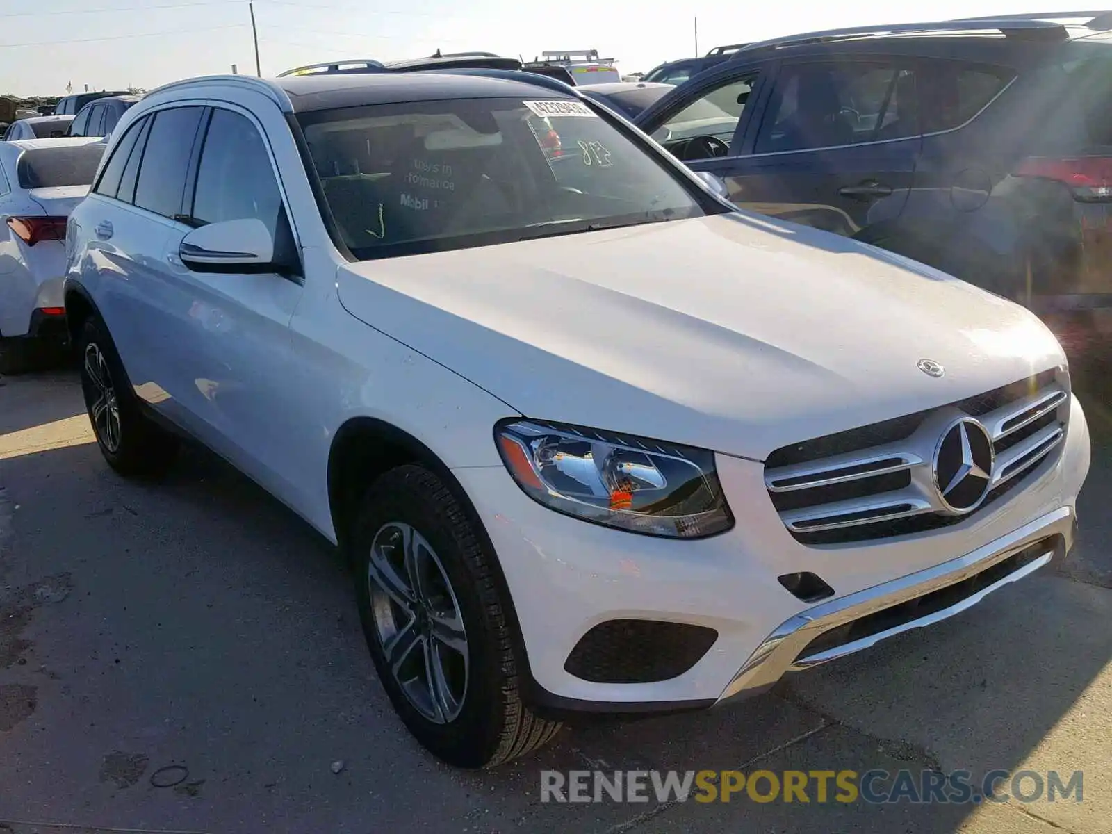 1 Photograph of a damaged car WDC0G4JBXKV170143 MERCEDES-BENZ GLC 300 2019