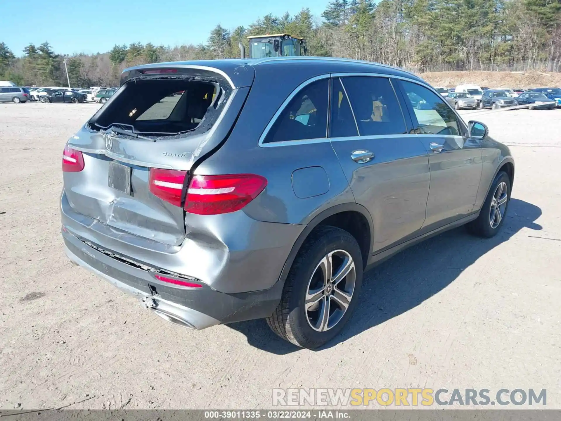 4 Photograph of a damaged car WDC0G4KB1KV144514 MERCEDES-BENZ GLC 300 2019