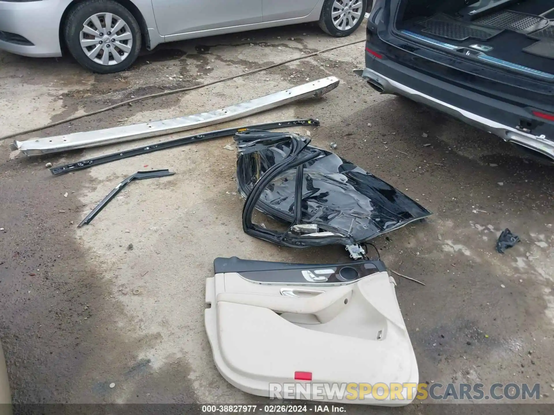 12 Photograph of a damaged car WDC0G4KB4KV120398 MERCEDES-BENZ GLC 300 2019