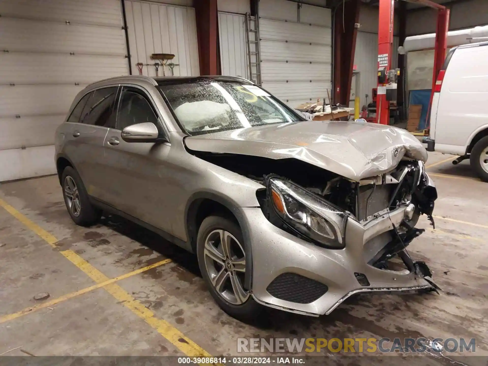 1 Photograph of a damaged car WDC0G4KB9KF671565 MERCEDES-BENZ GLC 300 2019