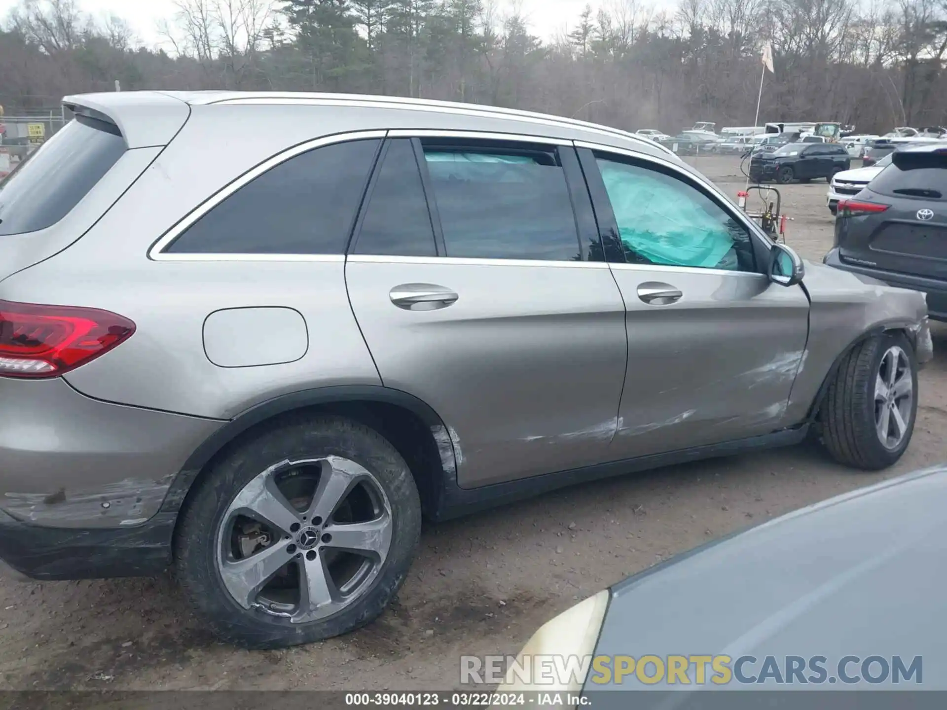 13 Photograph of a damaged car W1N0G8EB8LF794793 MERCEDES-BENZ GLC 300 2020