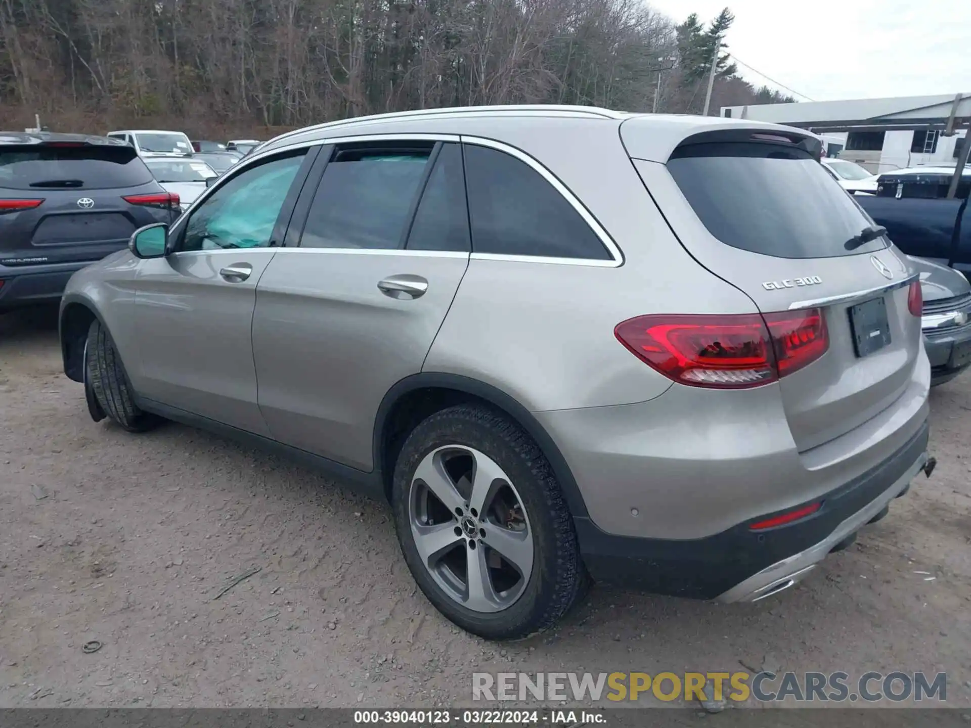 3 Photograph of a damaged car W1N0G8EB8LF794793 MERCEDES-BENZ GLC 300 2020