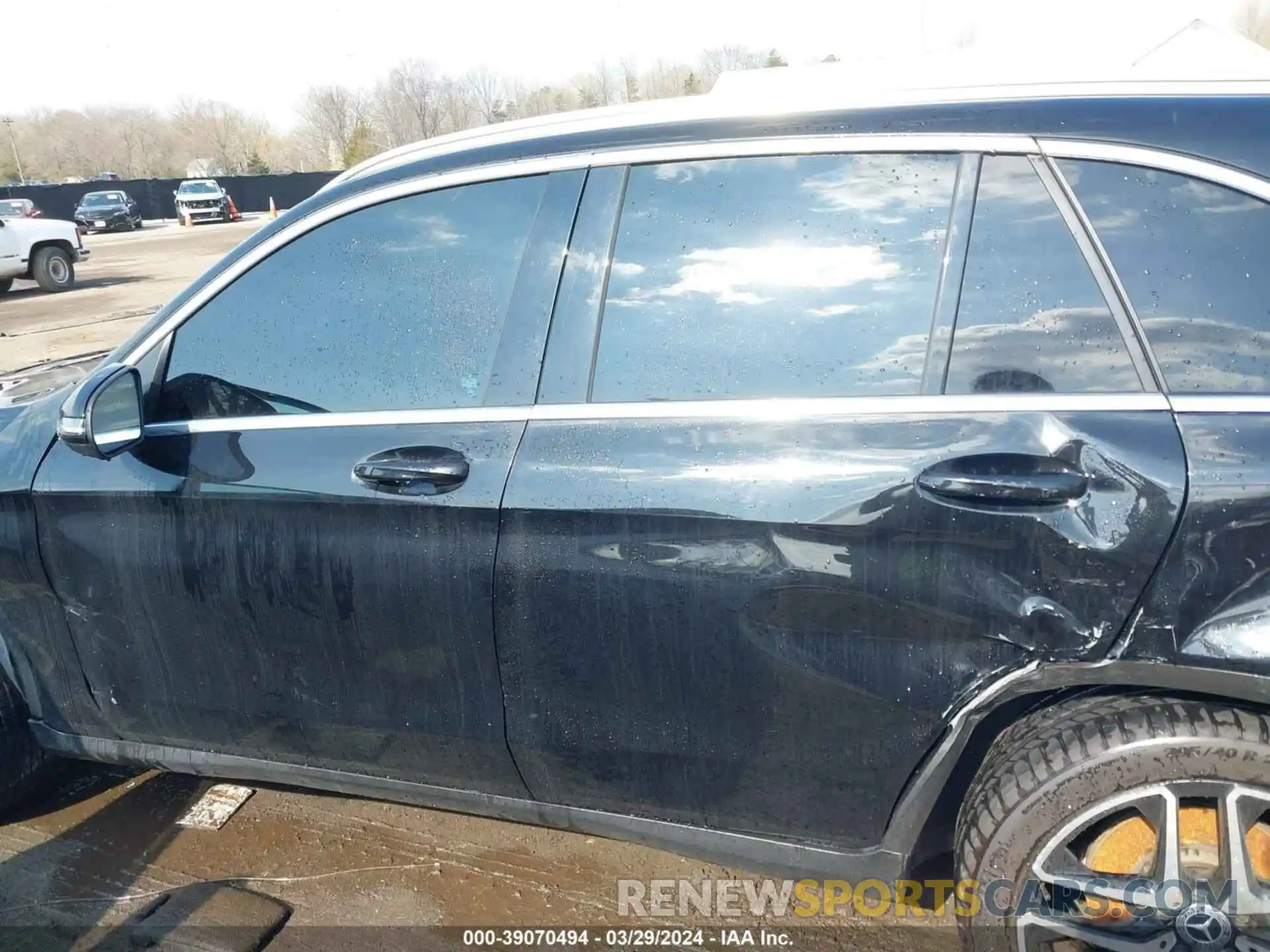 13 Photograph of a damaged car WDC0G8EB0LF746500 MERCEDES-BENZ GLC 300 2020