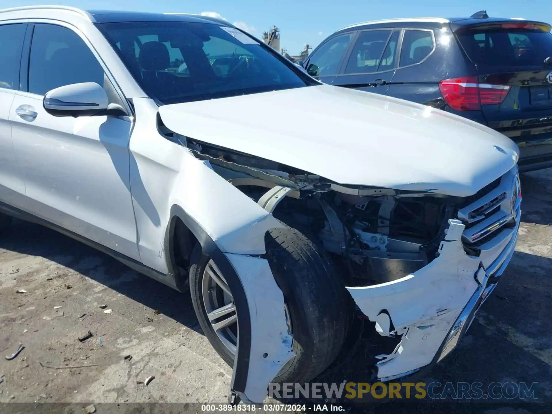 6 Photograph of a damaged car W1N0G8DB8MV322702 MERCEDES-BENZ GLC 300 2021